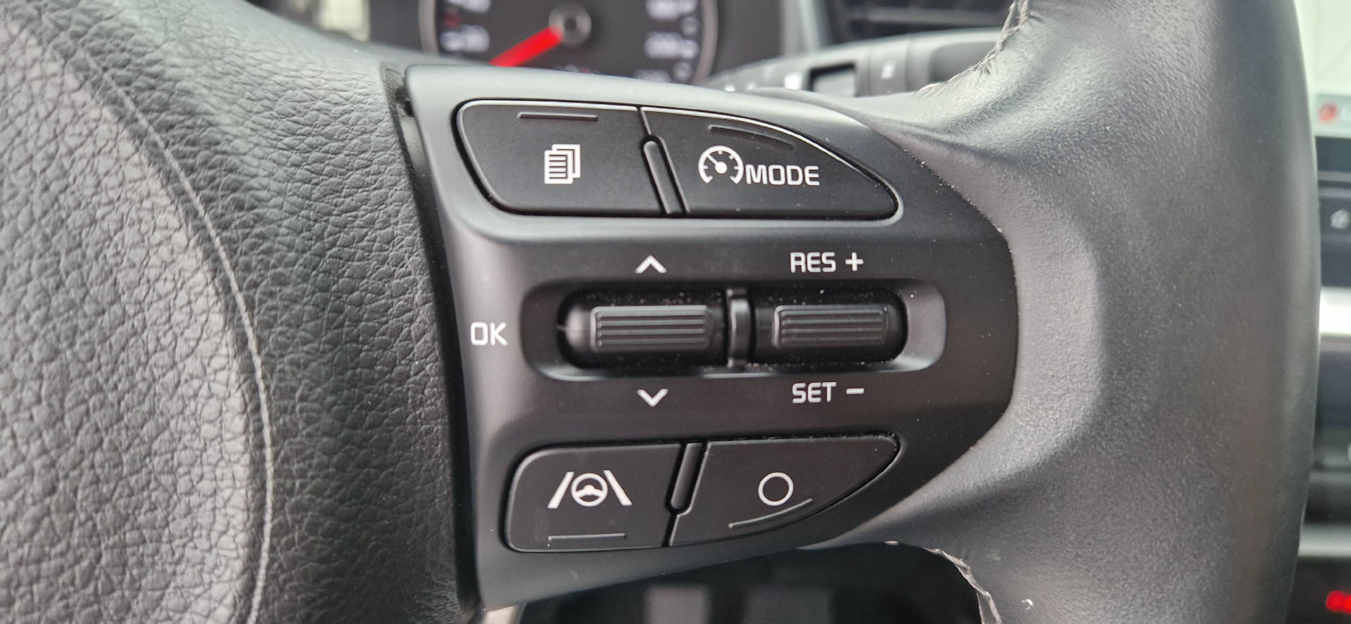 KIA Stonic 1.0 T-GDi Trend-image-12