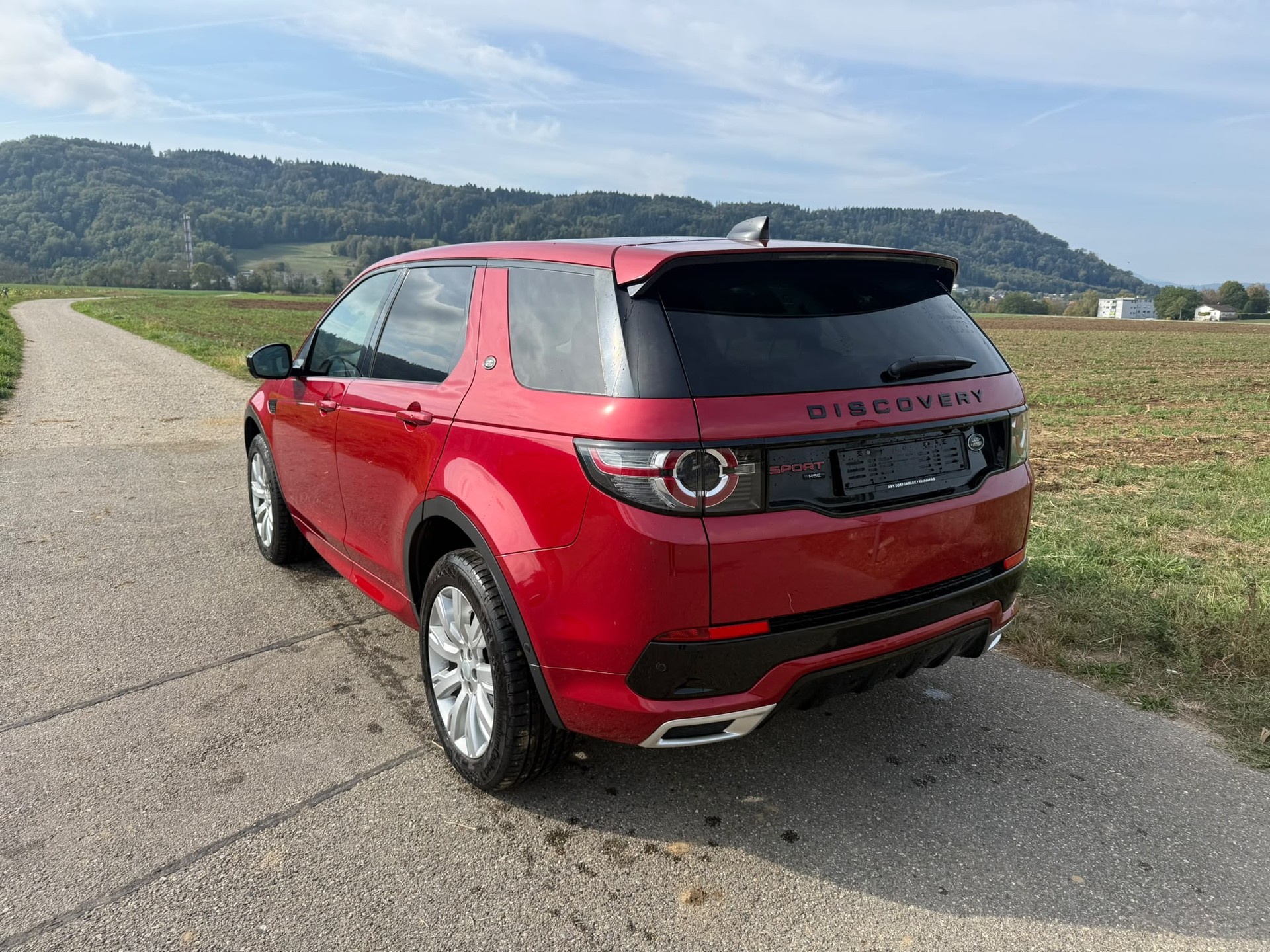 LAND ROVER DISCOVERY SPORT-image-2
