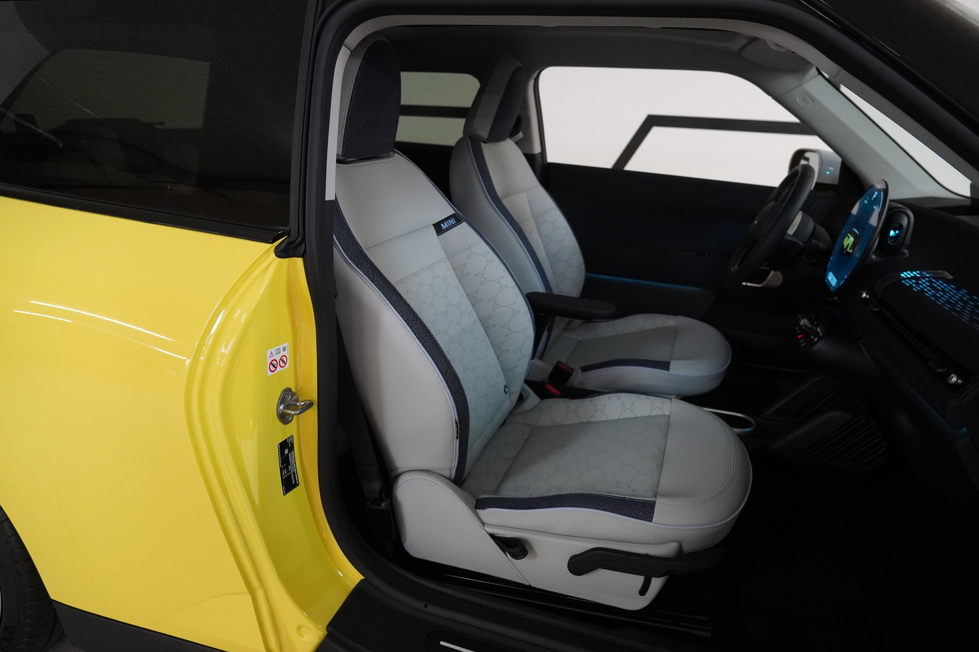 MINI Cooper SE-image-14