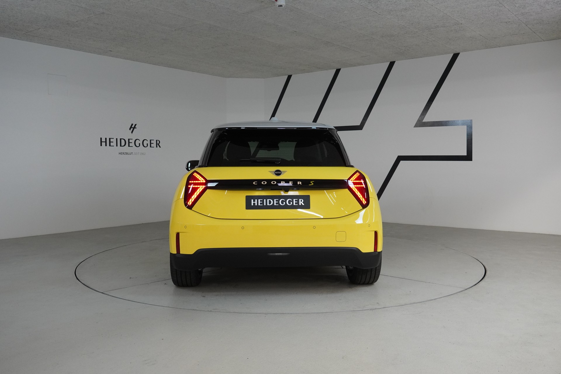 MINI Cooper SE-image-5