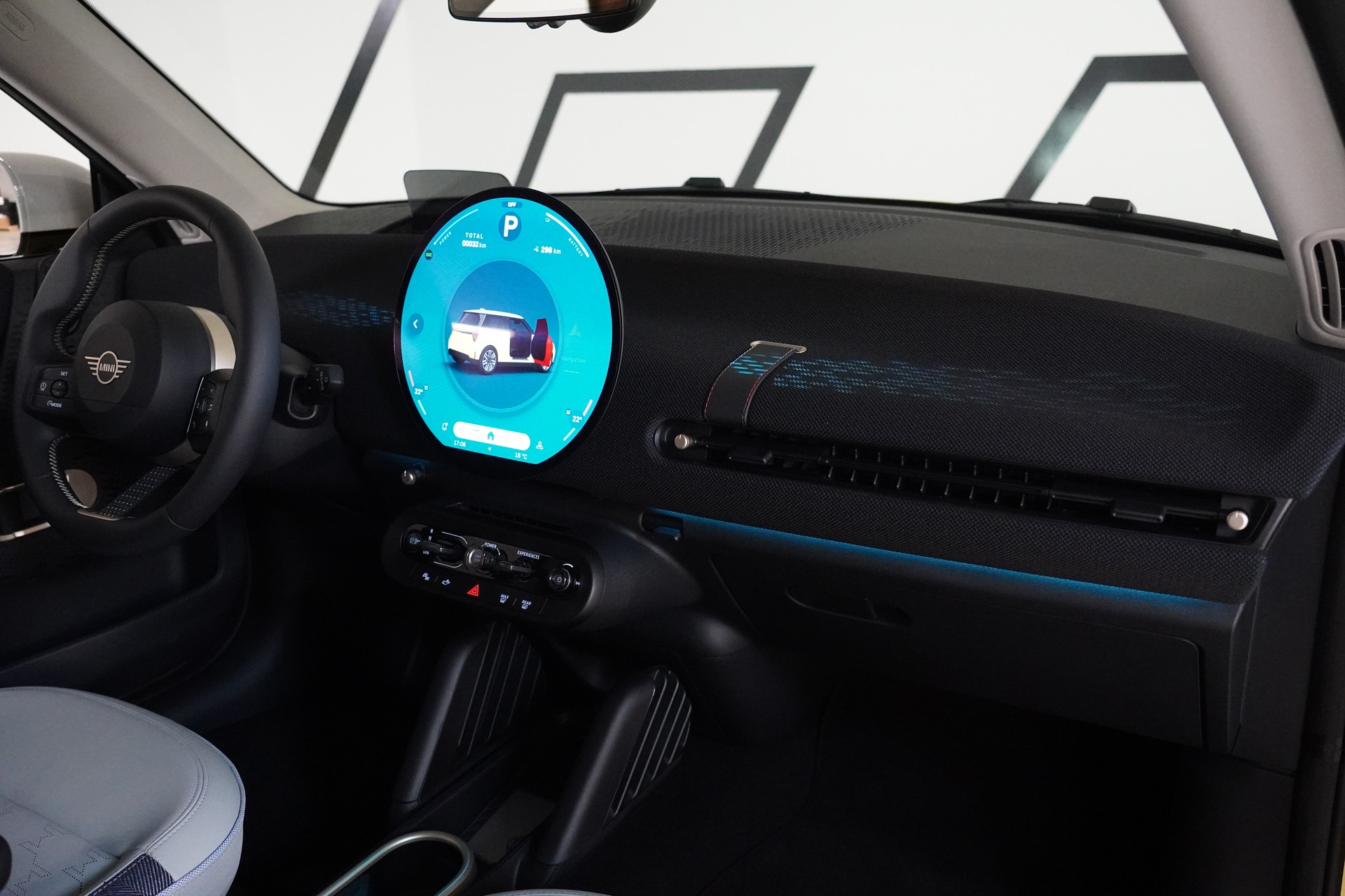 MINI Cooper SE-image-16
