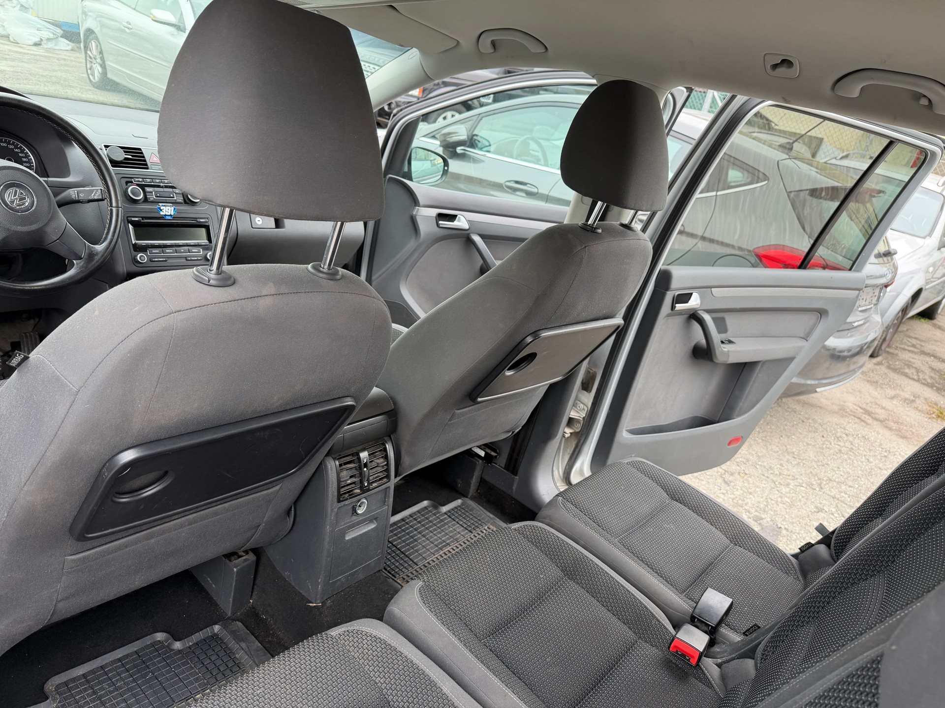 VW Touran 1.6 TDI Comfortline-image-7
