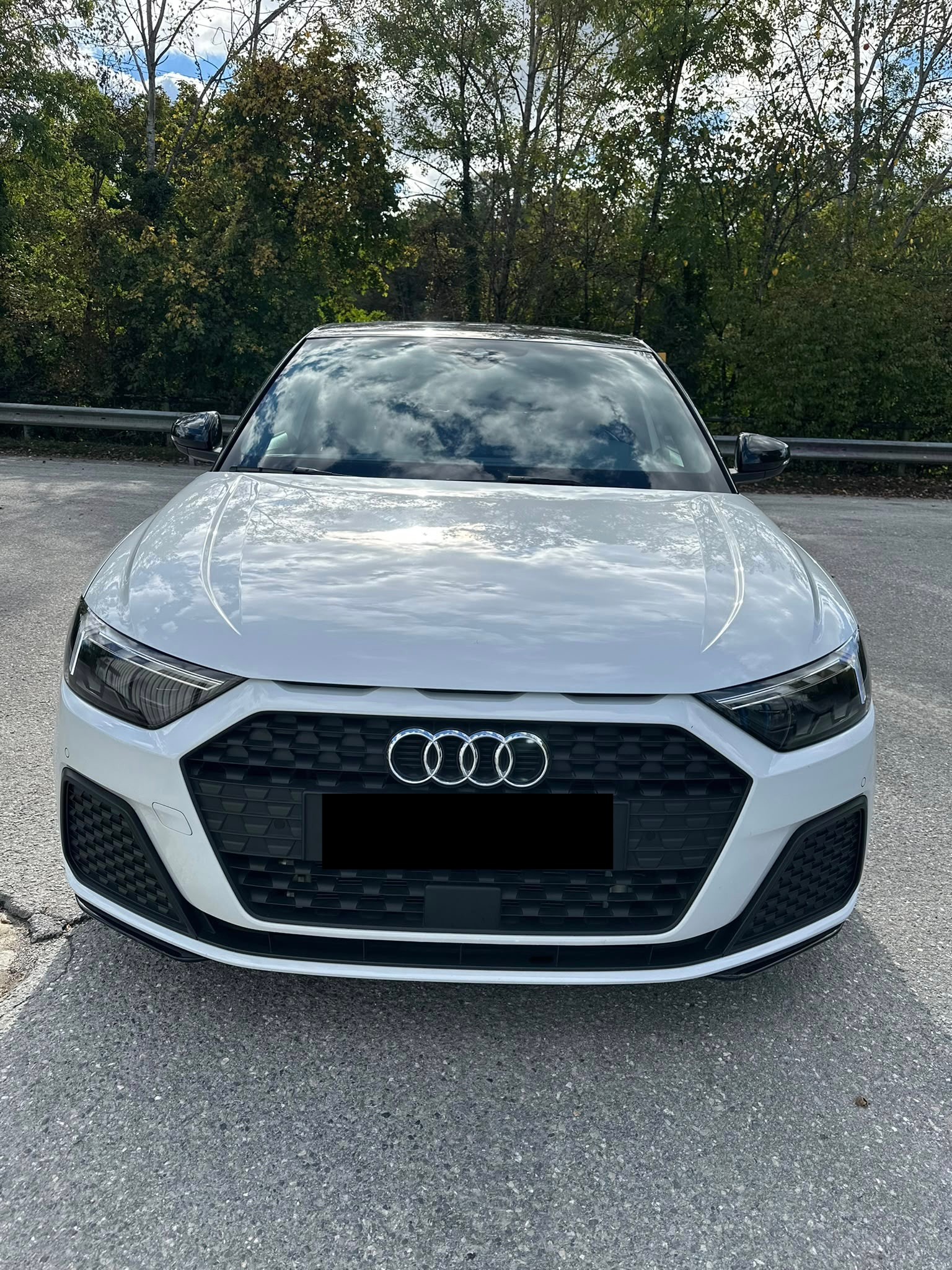 AUDI A1 1.0 30 TFSI S-Tronic Sportback-image-1