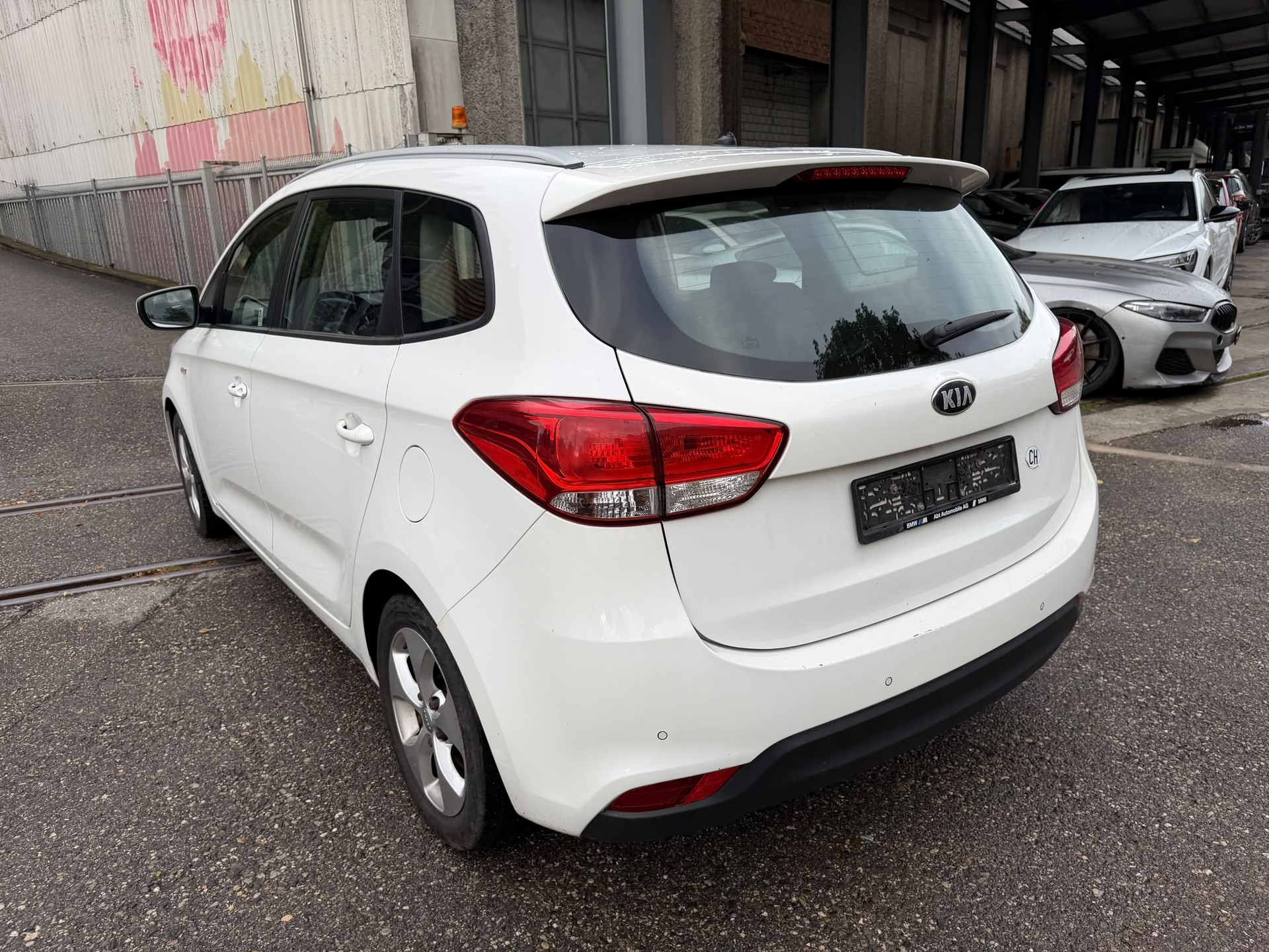 KIA Carens 1.7 CRDi Edition 7-image-12