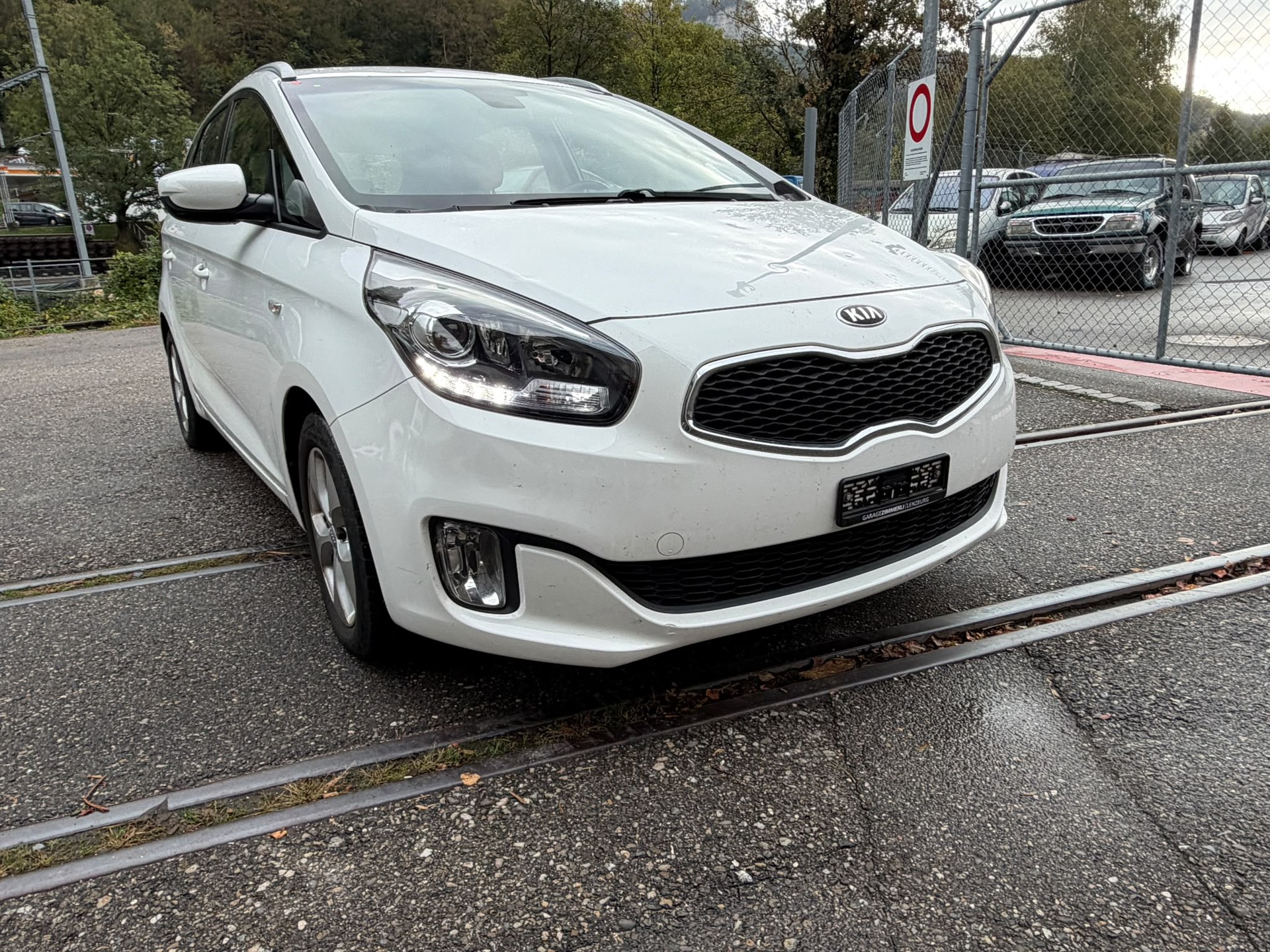 KIA Carens 1.7 CRDi Edition 7-image-7