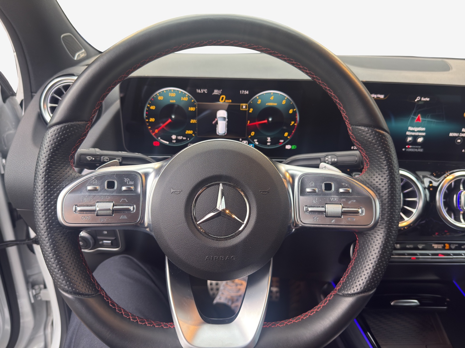 MERCEDES-BENZ GLA 250 4Matic AMG Line 8G-DCT-image-9