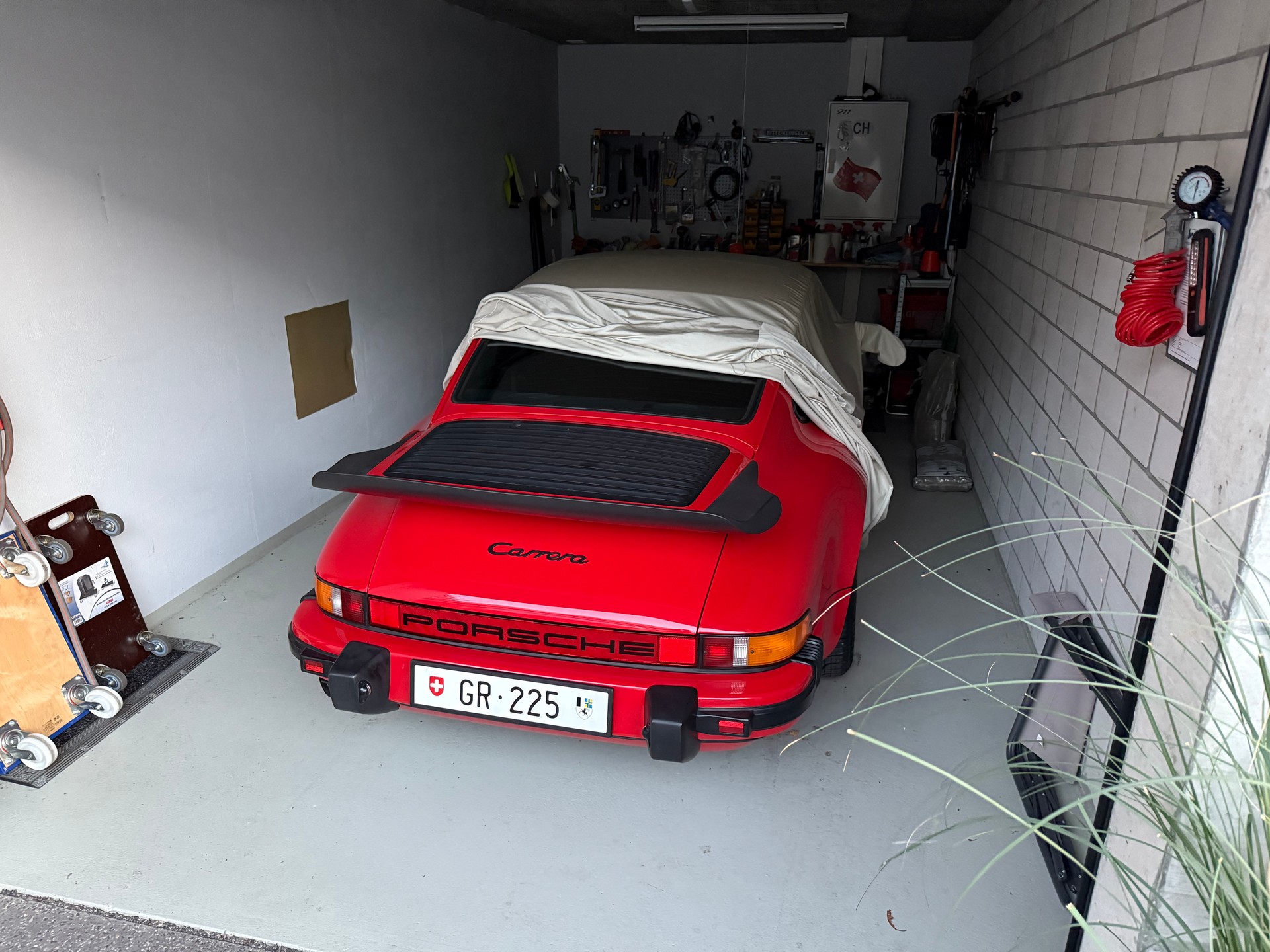 PORSCHE 911 Carrera 3.2-image-4