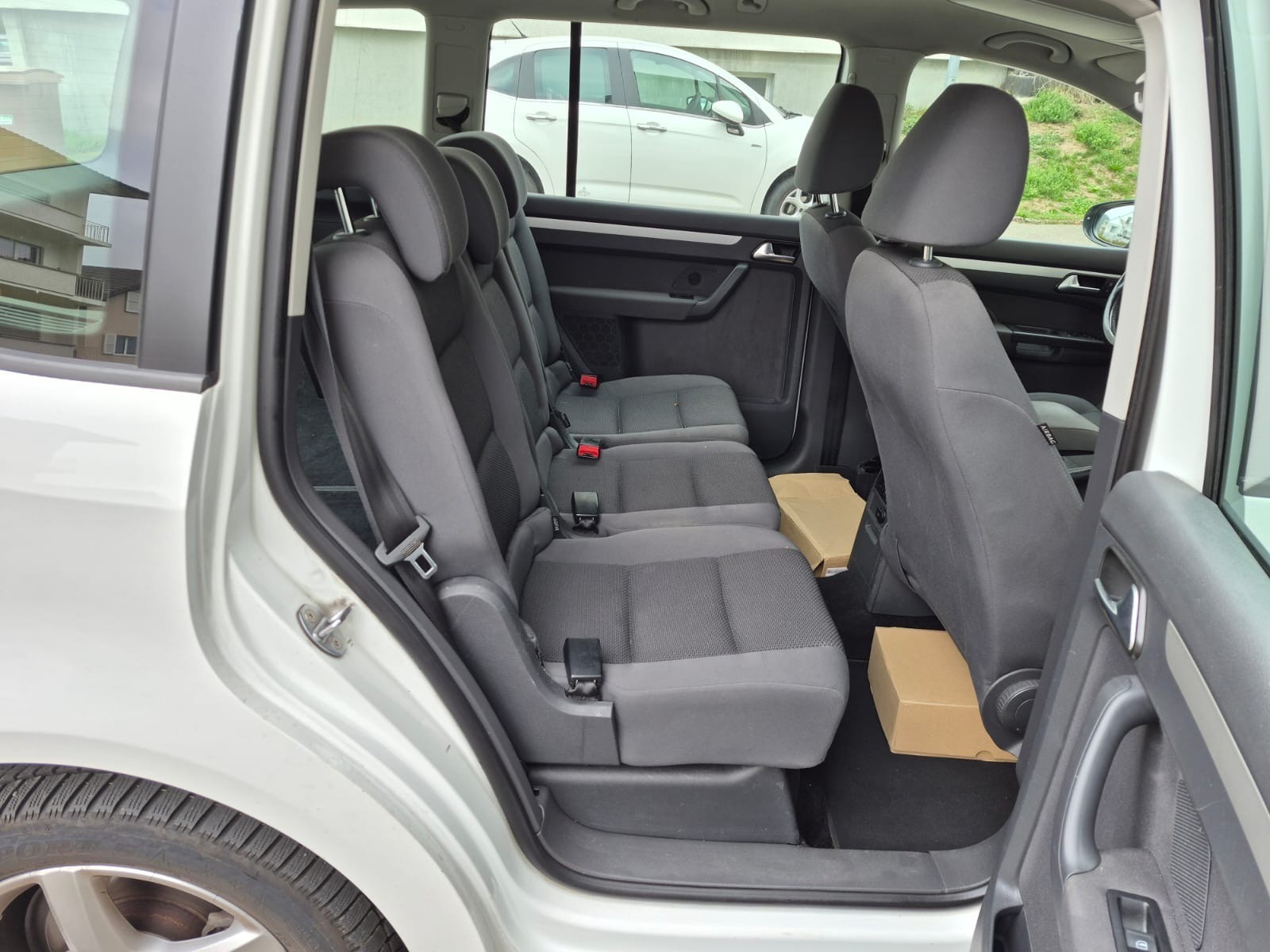 VW Touran 1.4 TSI Comfortline-image-11