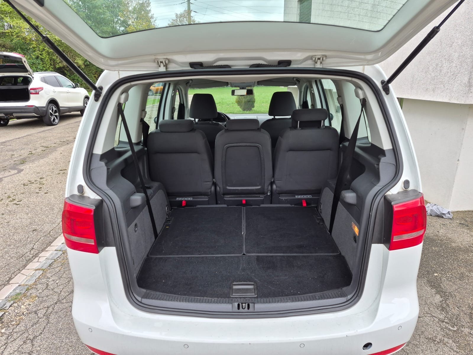 VW Touran 1.4 TSI Comfortline-image-8