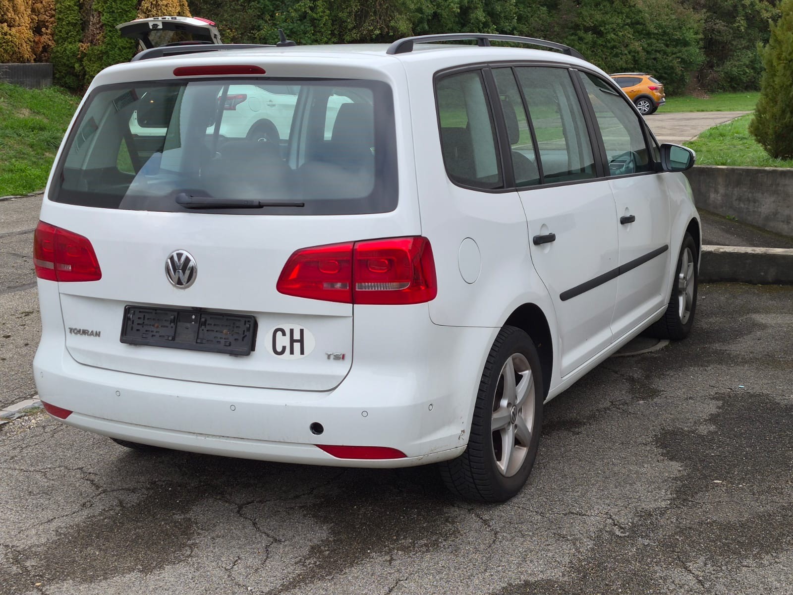 VW Touran 1.4 TSI Comfortline-image-4