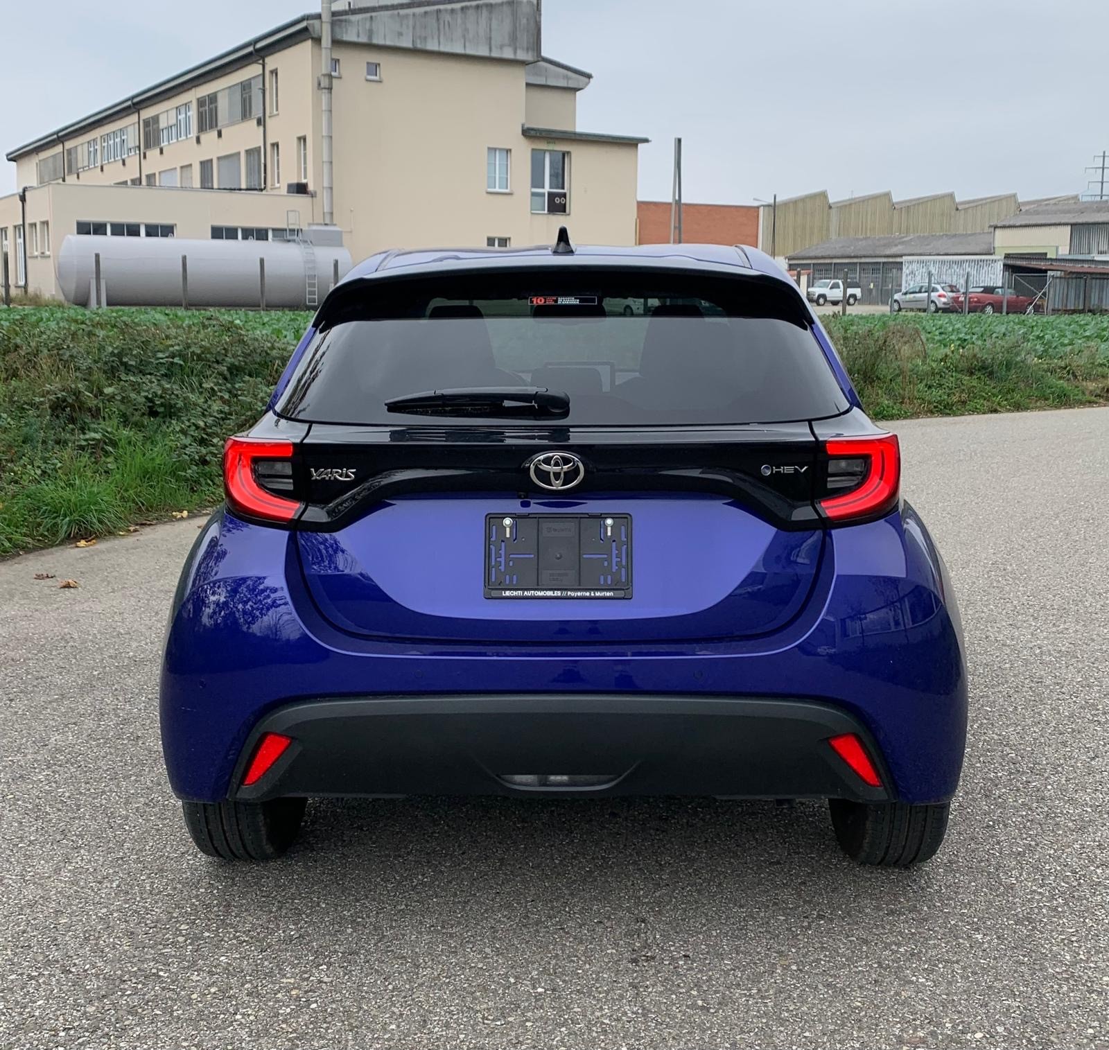 TOYOTA Yaris 1.5 Trend e-CVT 116 PS-image-5