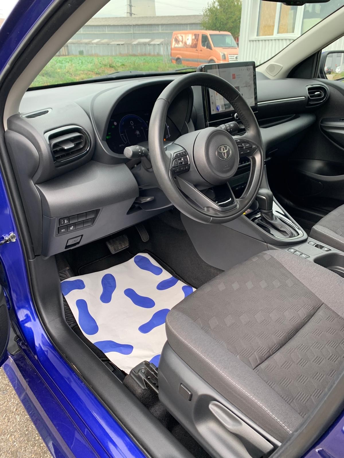 TOYOTA Yaris 1.5 Trend e-CVT 116 PS-image-7
