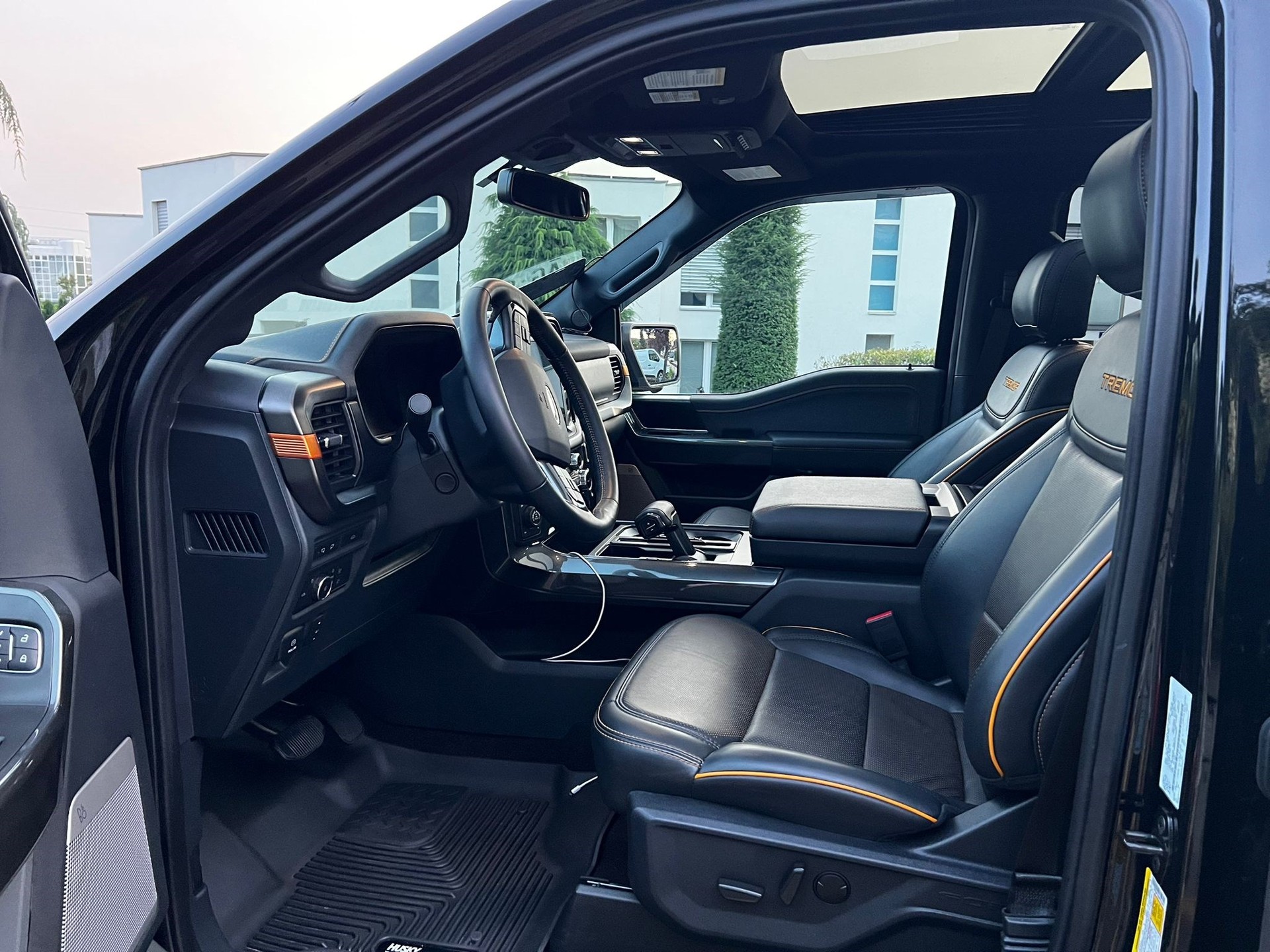 FORD F-Pickup 3.5L V6 TREMOR Super Crew-image-12