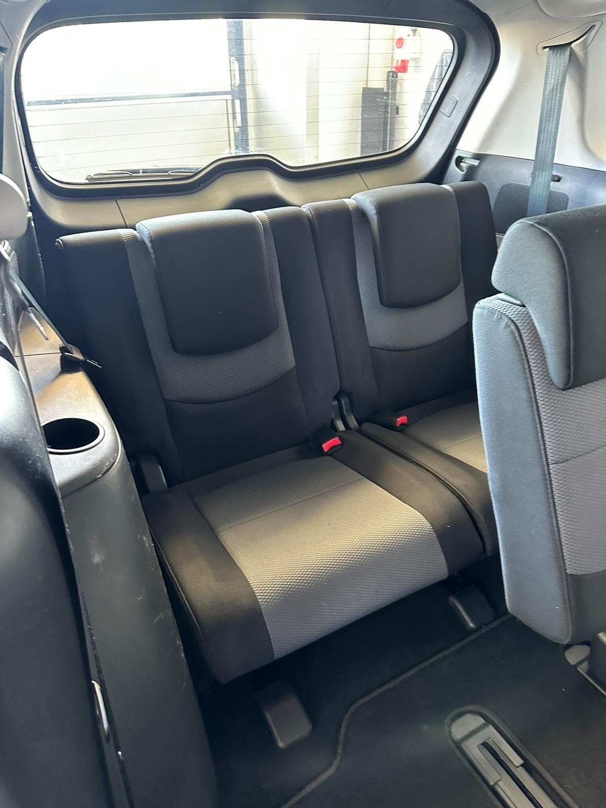 MAZDA 5 2.0d 16V Confort-image-19