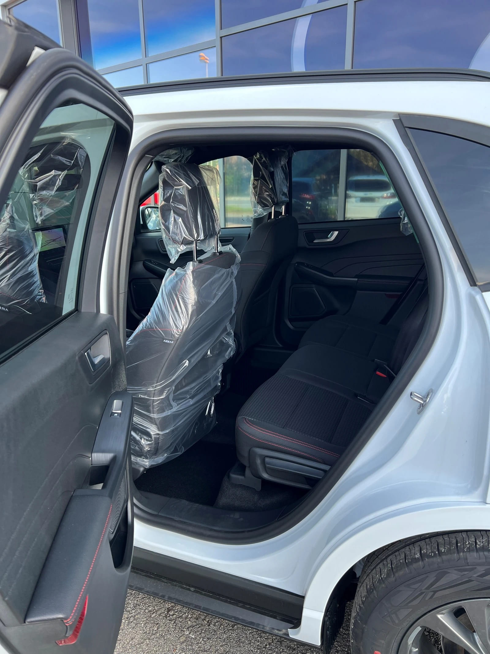 FORD Kuga 2.0 EcoBlue ST-Line TDCi/Aut.-image-12