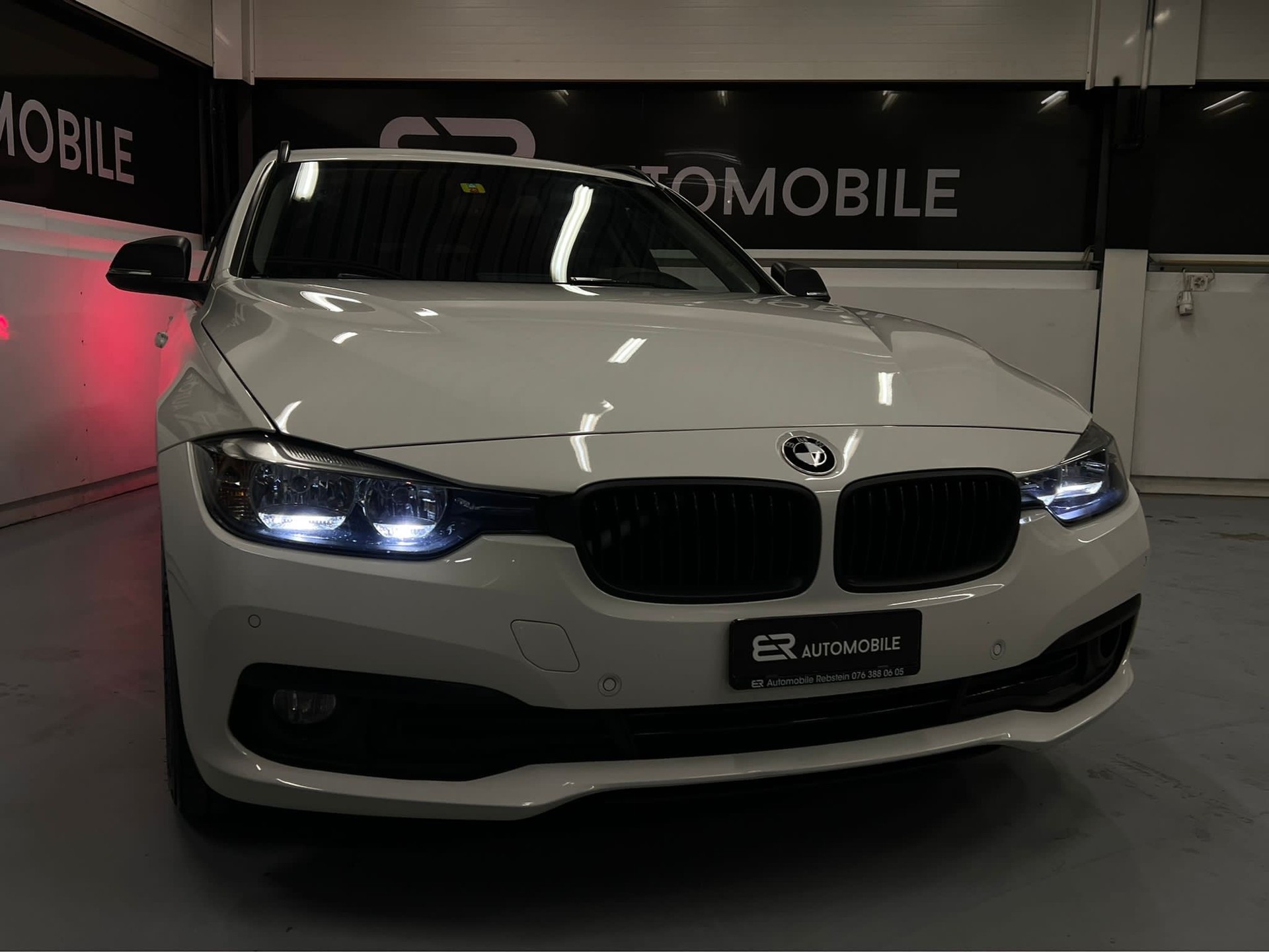 BMW 316d Touring Business Steptronic-image-2