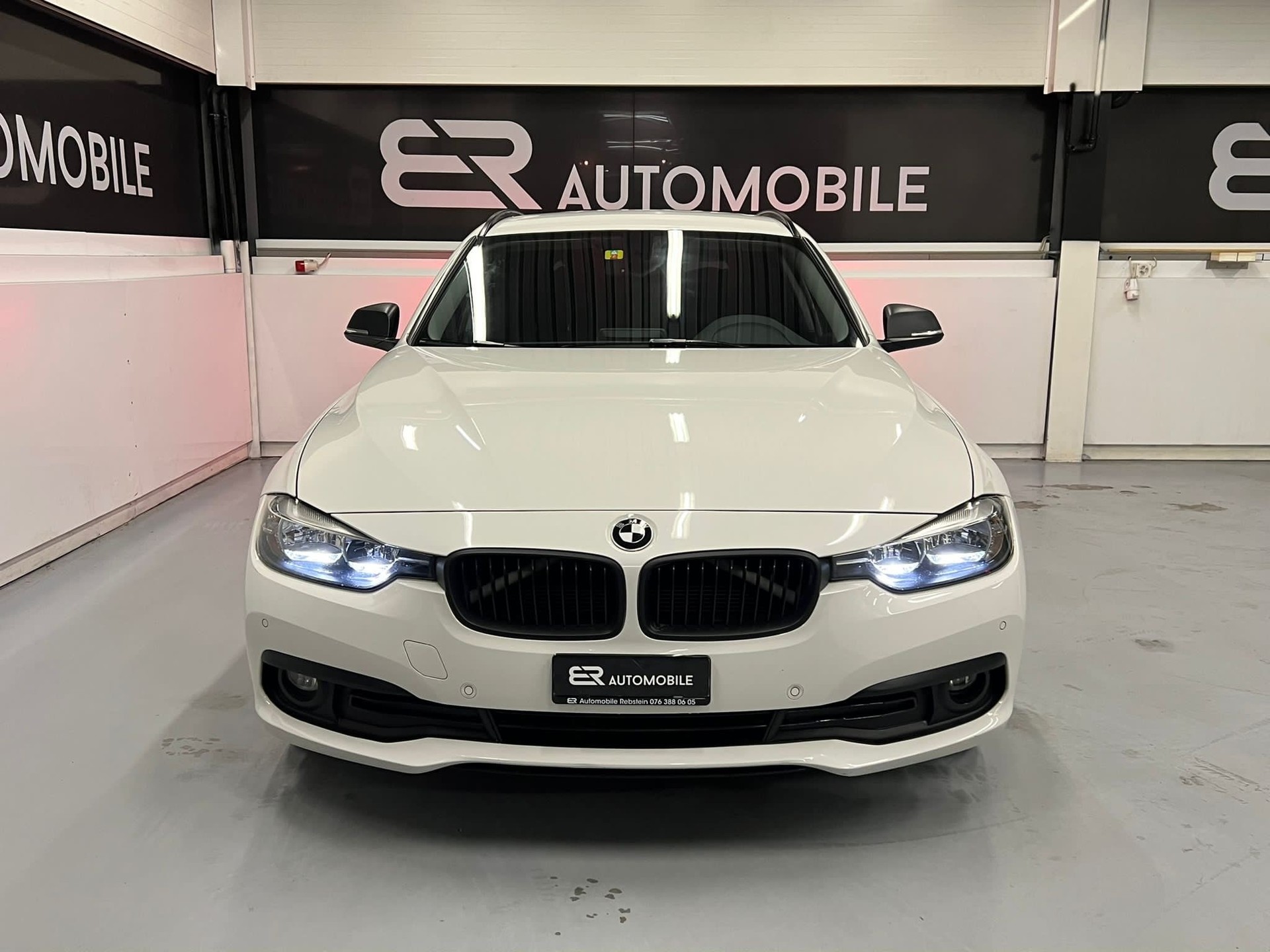 BMW 316d Touring Business Steptronic-image-1