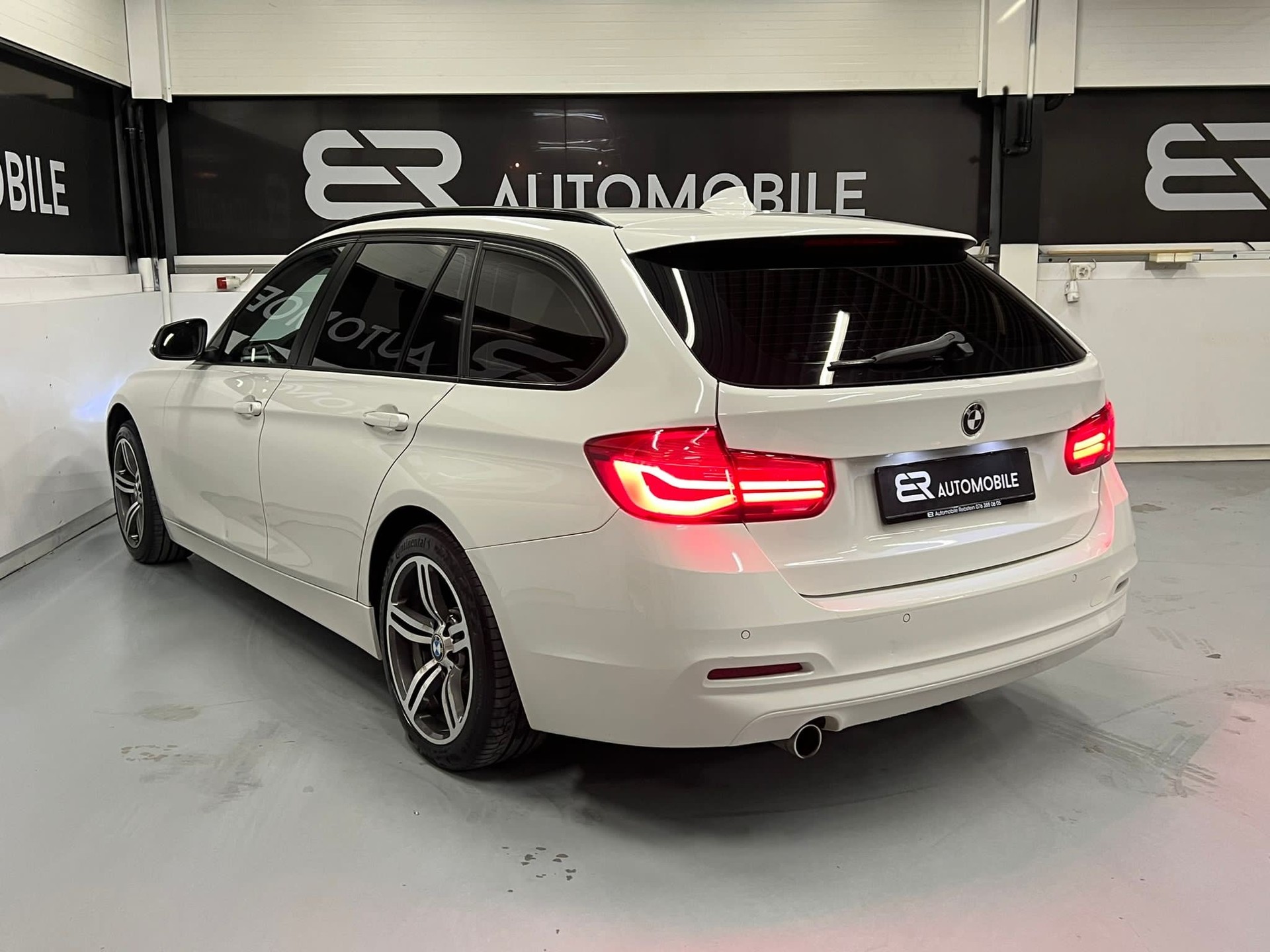 BMW 316d Touring Business Steptronic-image-7