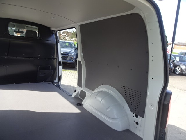 VW T6.1 2.0 TDI Entry-image-14