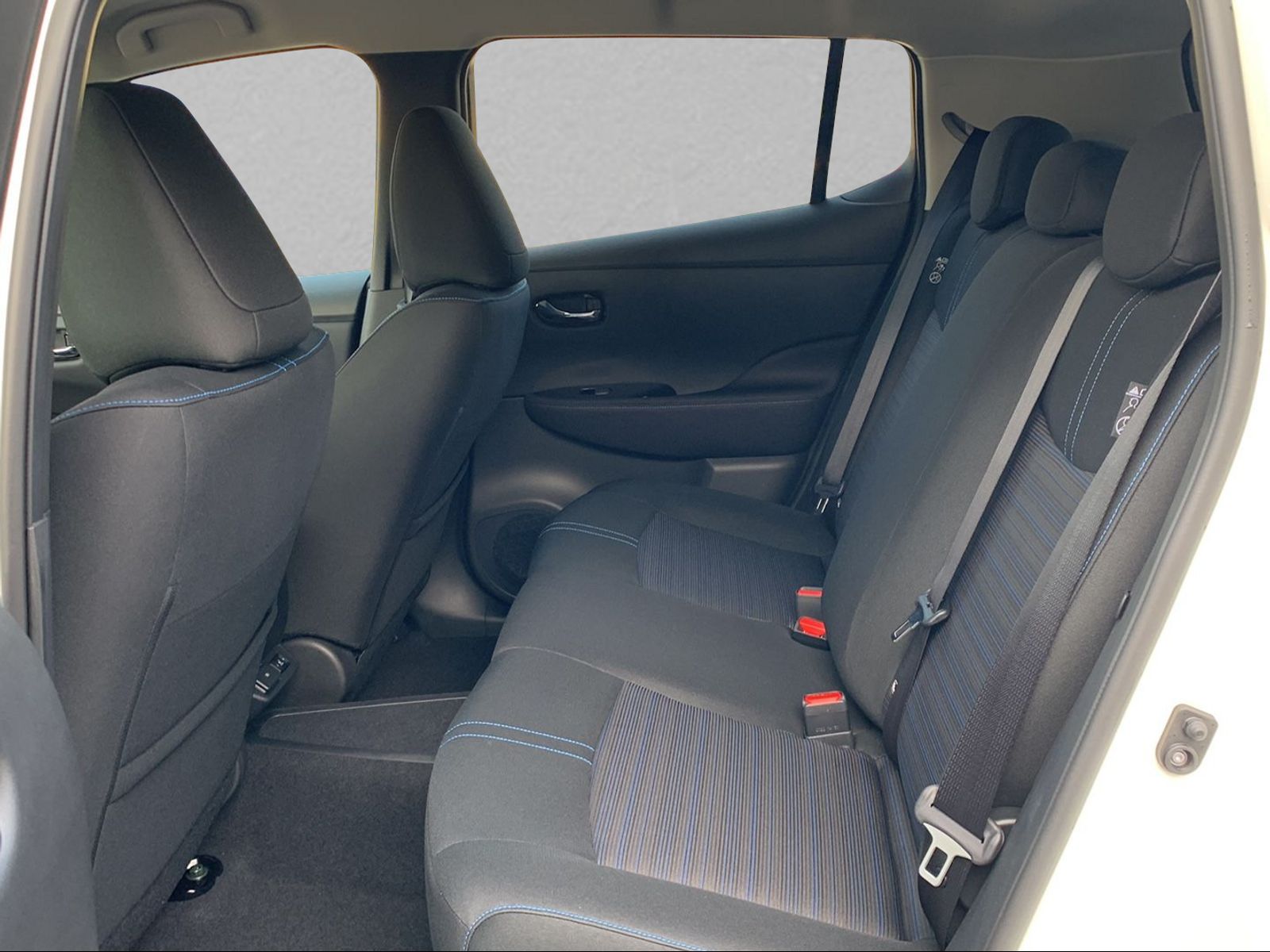 NISSAN Leaf e+ N-Connecta 59 Kwh (incl. battery)-image-6