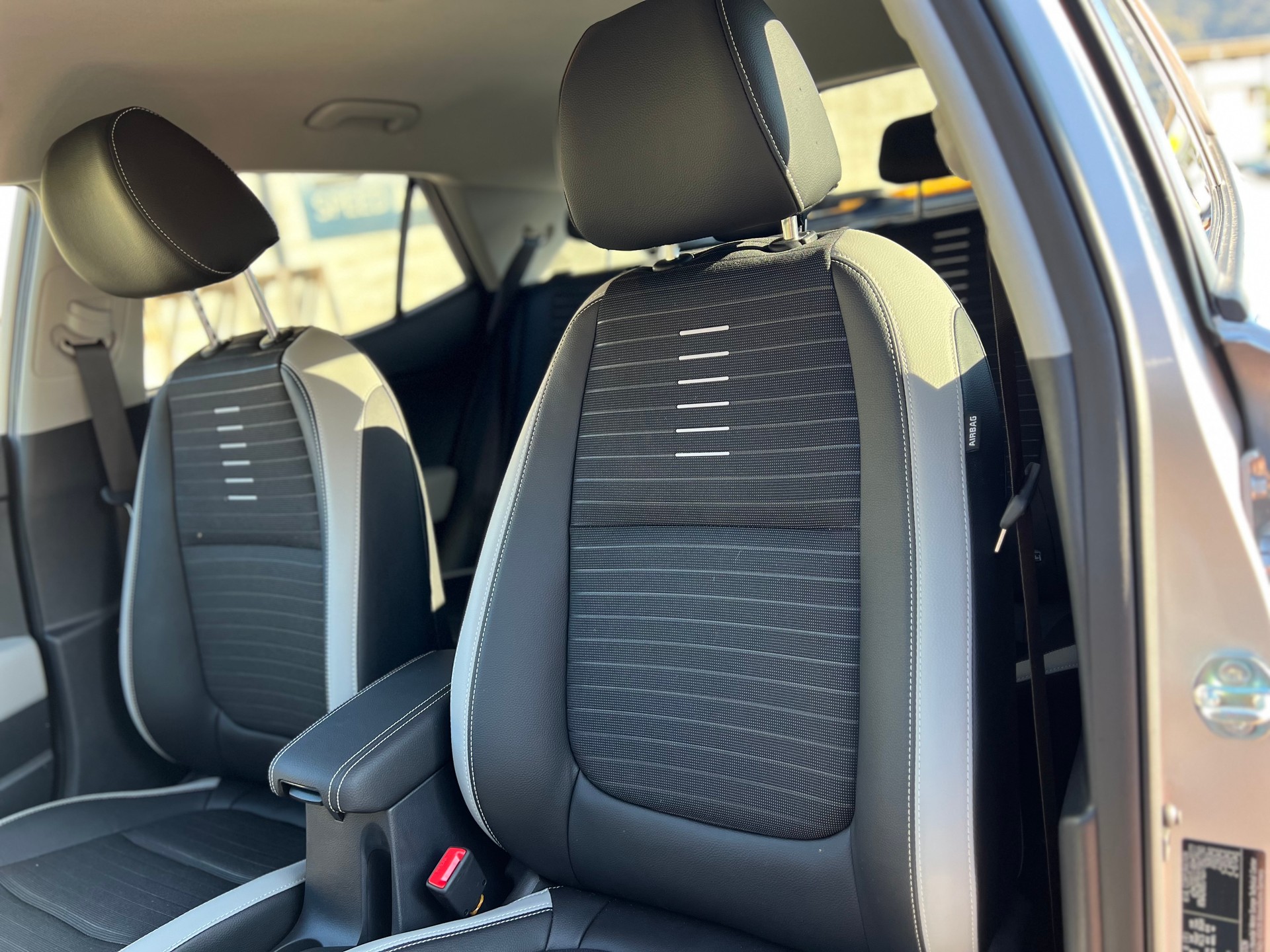 KIA Stonic 1.0 T-GDI Edition 30 DCT-image-9