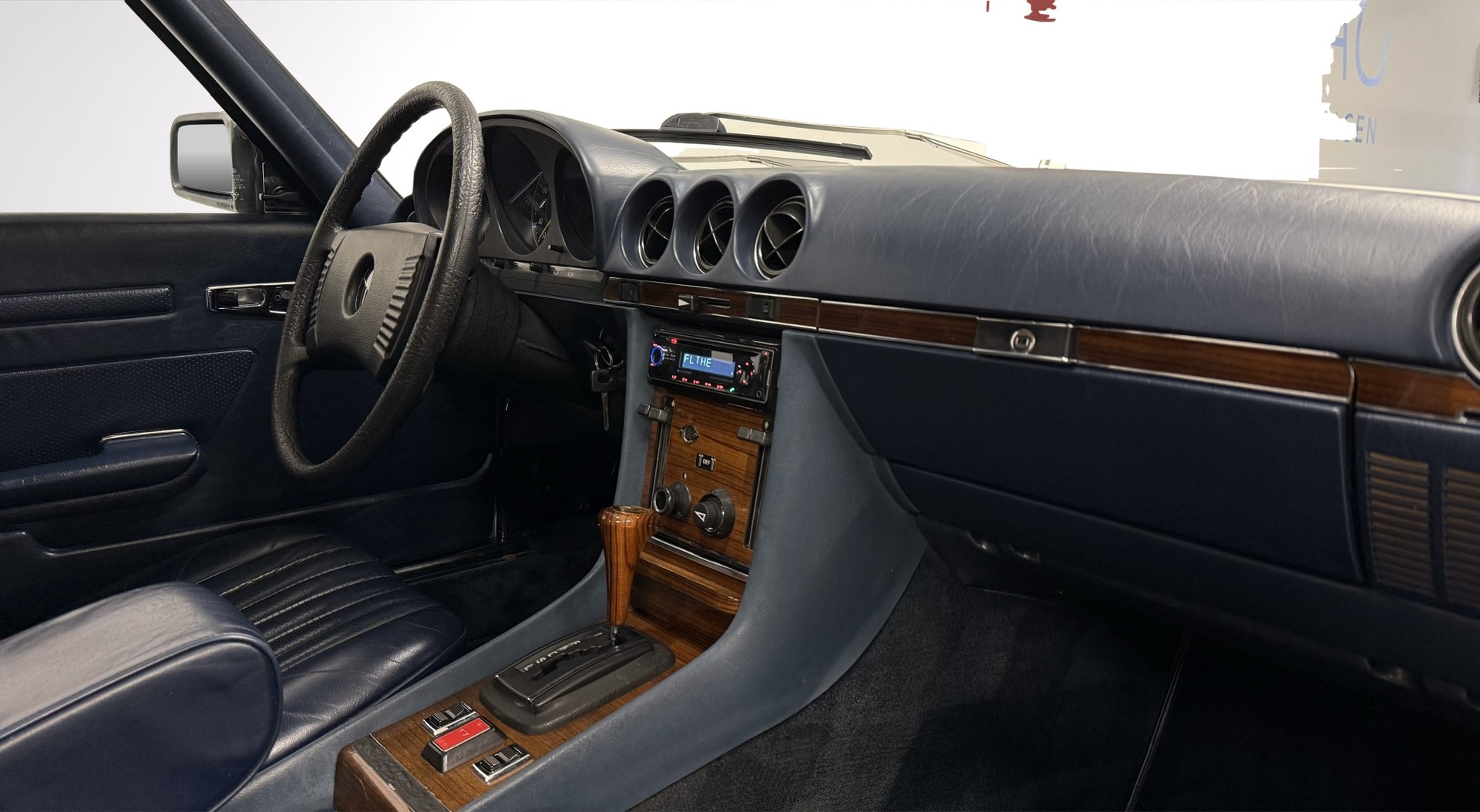 MERCEDES-BENZ SL 280-image-10