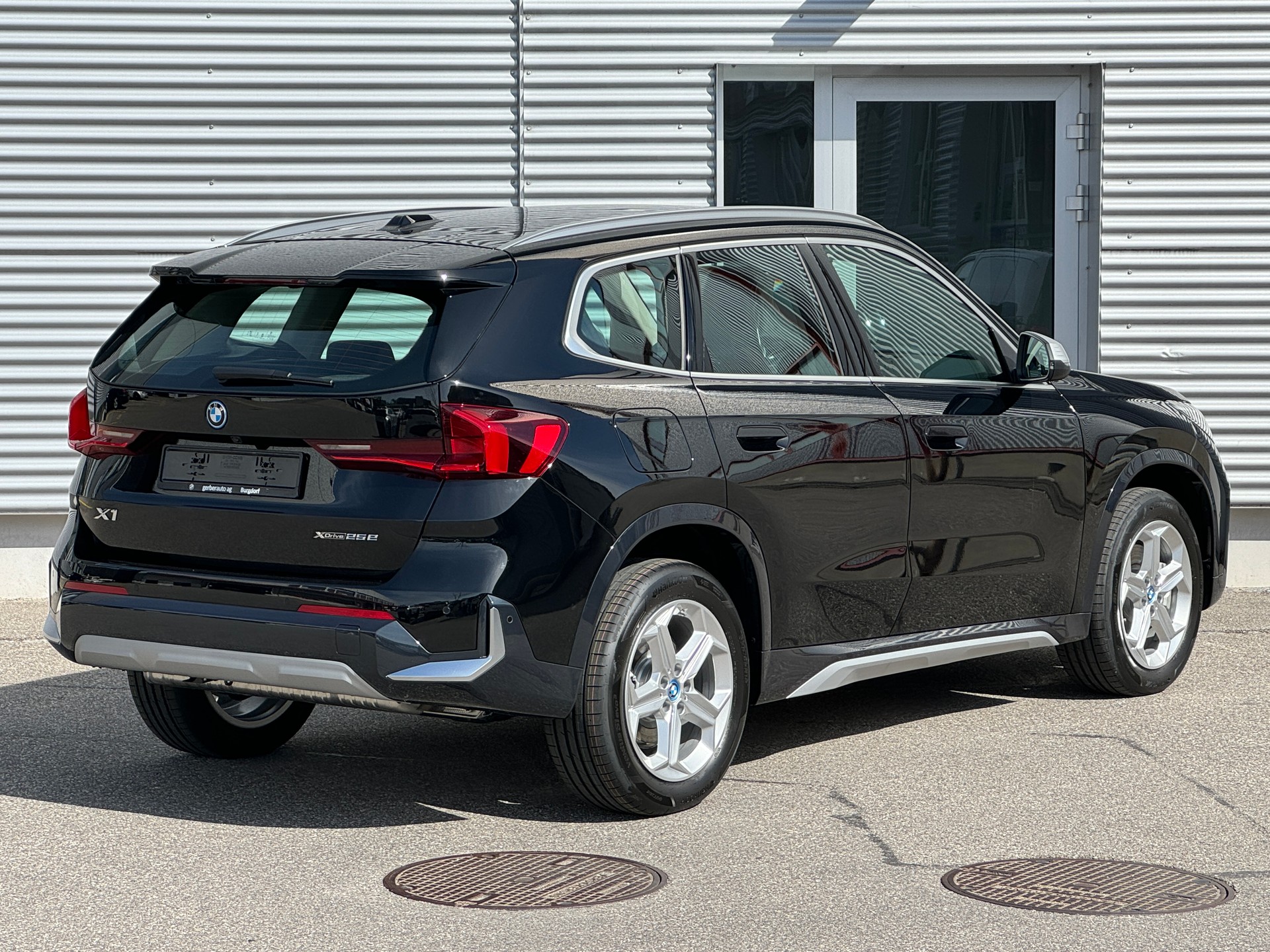 BMW X1 xDrive 25e xLine-image-1