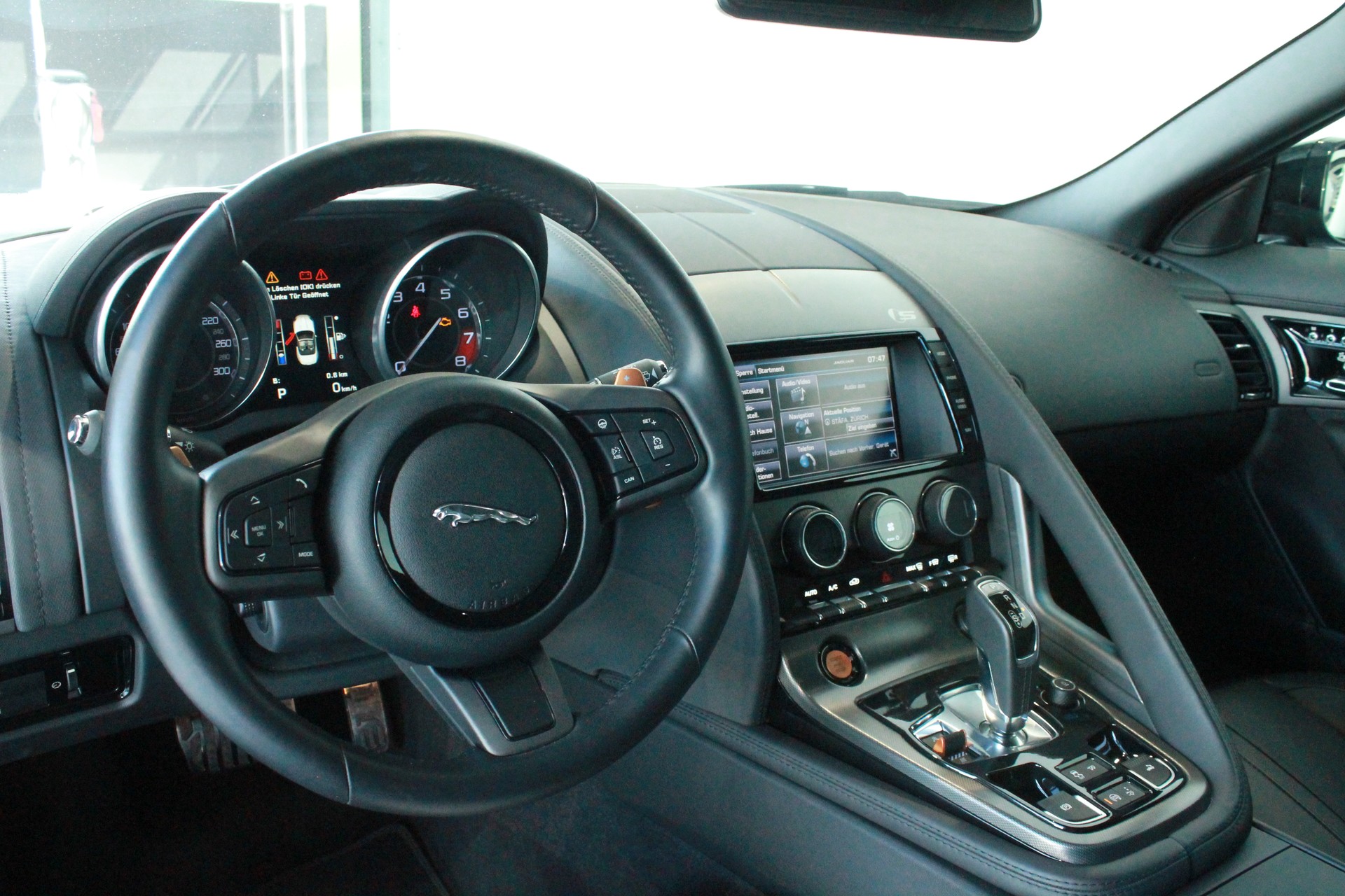 JAGUAR F-Type Convertible S 3.0 V6 S/C-image-4
