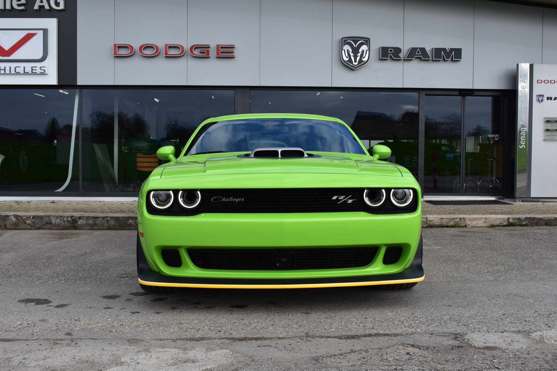DODGE Challenger Swinger Sublime Green-image-1