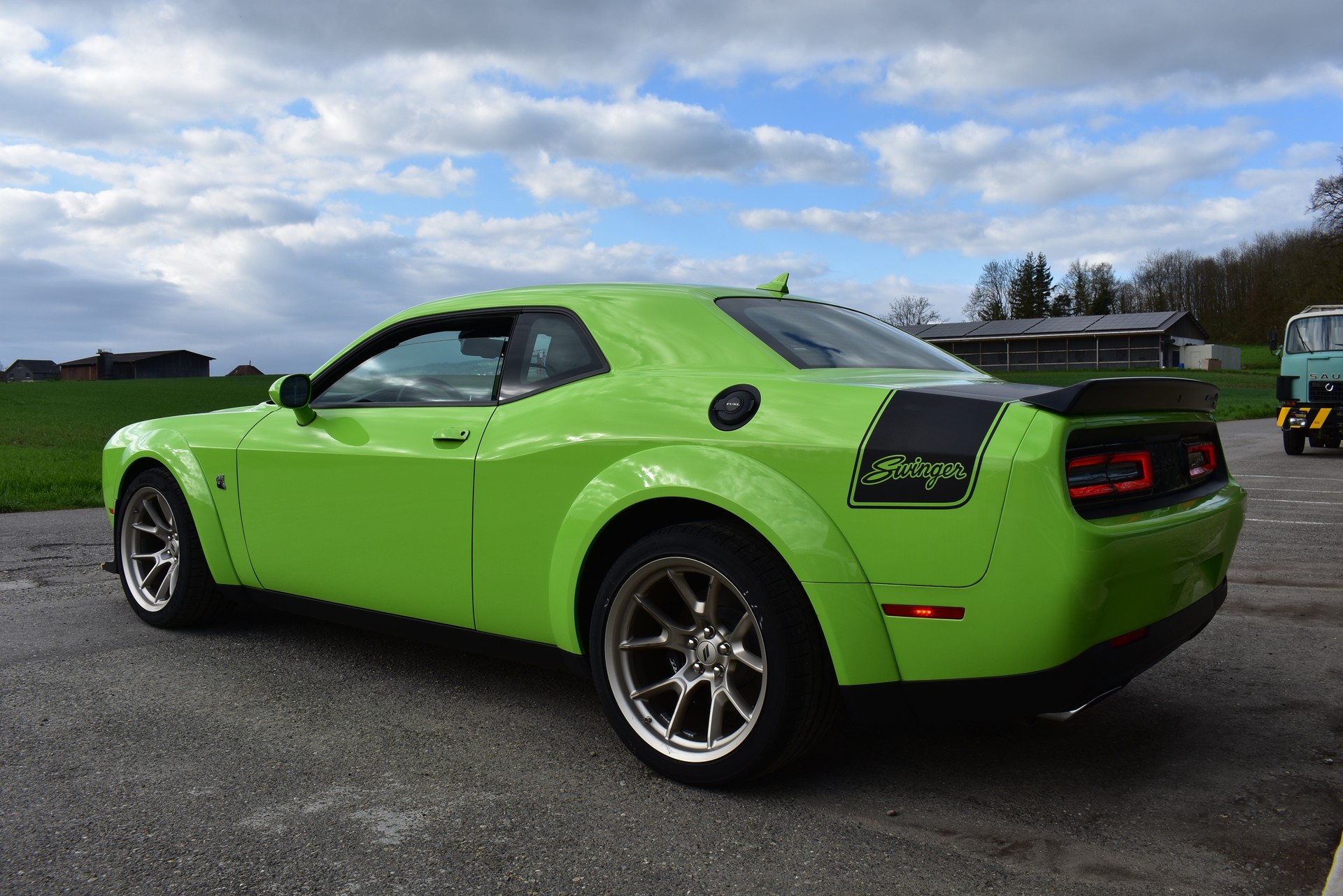 DODGE Challenger Swinger Sublime Green-image-4