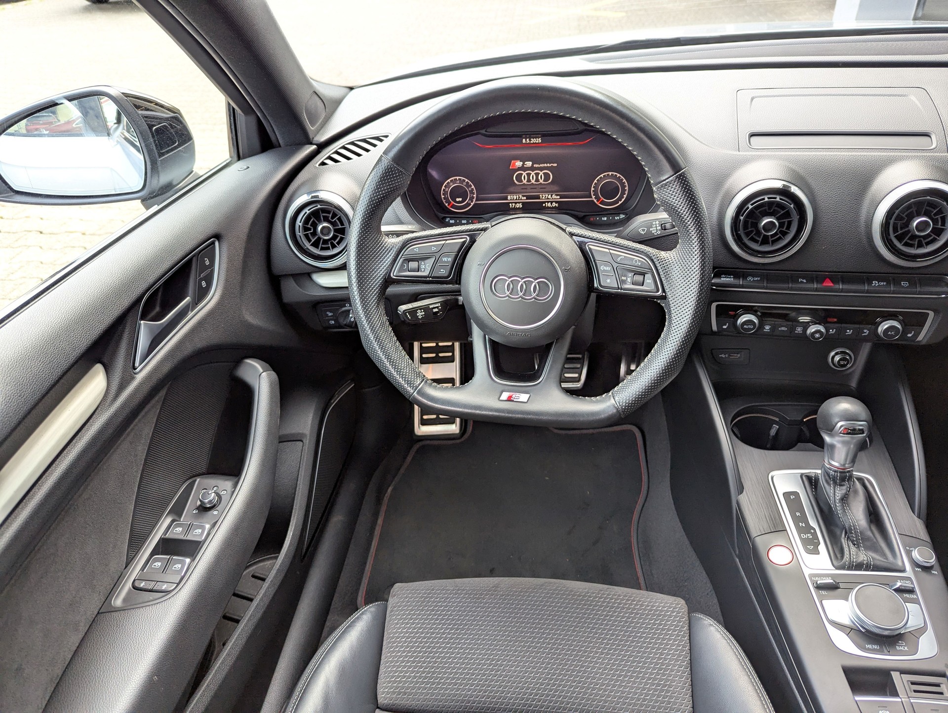 AUDI S3 Sportback 2.0 TFSI quattro S-tronic-image-11