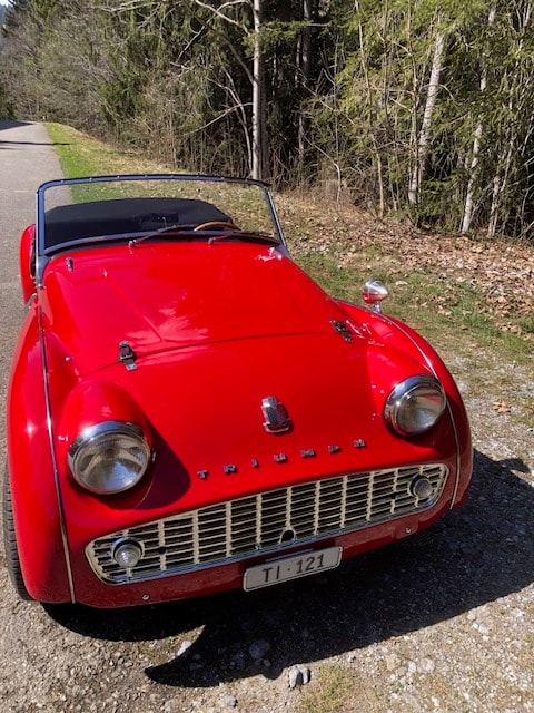 TRIUMPH Roadster-showroom-element-1