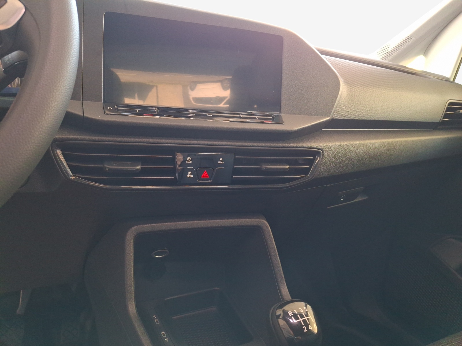 VW Caddy Cargo 2.0TDI-image-10