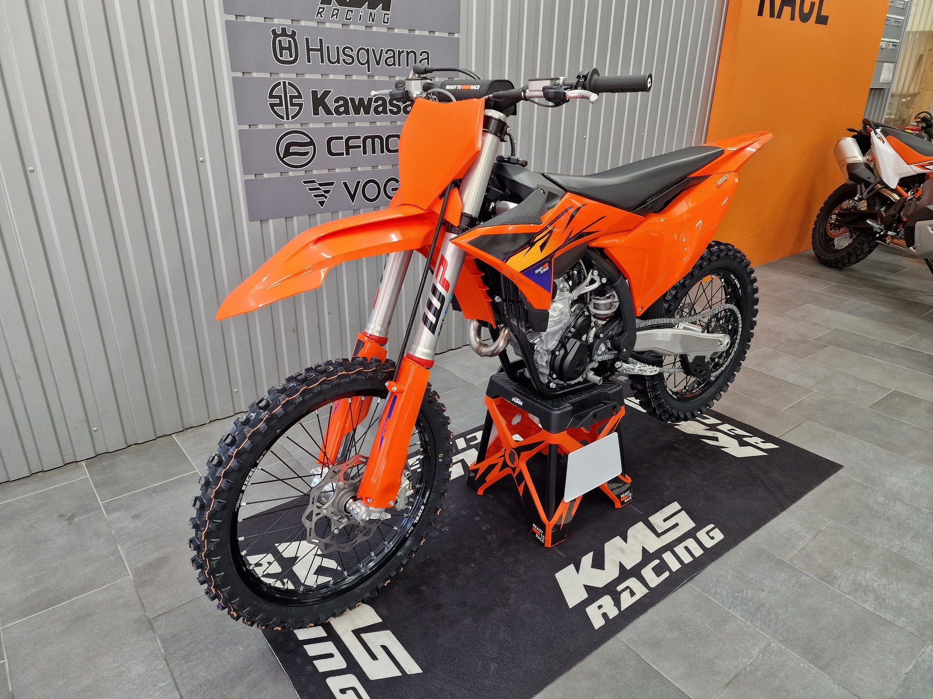 KTM 250 SX-F-showroom-element-2