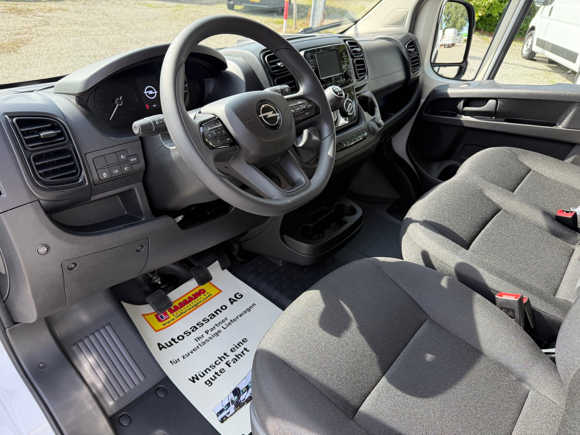 OPEL Movano 2.2 d 140 PS 3.5t L3H2 mit Mammut Lift Hebebühne-image-12