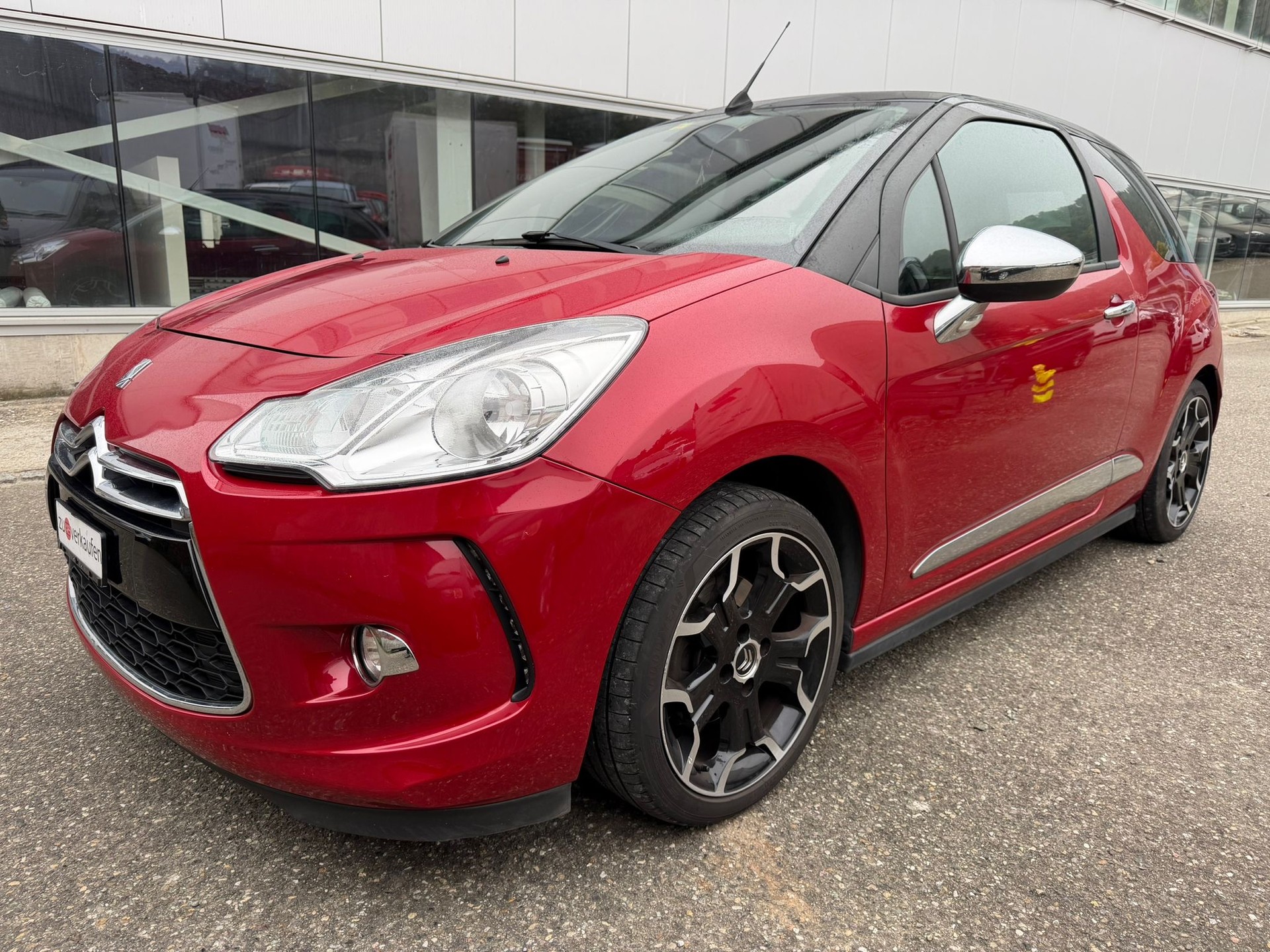 DS AUTOMOBILES DS3 Cabrio 1.6 THP Sport Chic-image-0