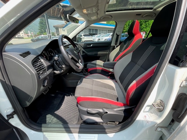 SKODA Fabia 1.2 TSI Monte Carlo DSG-image-9