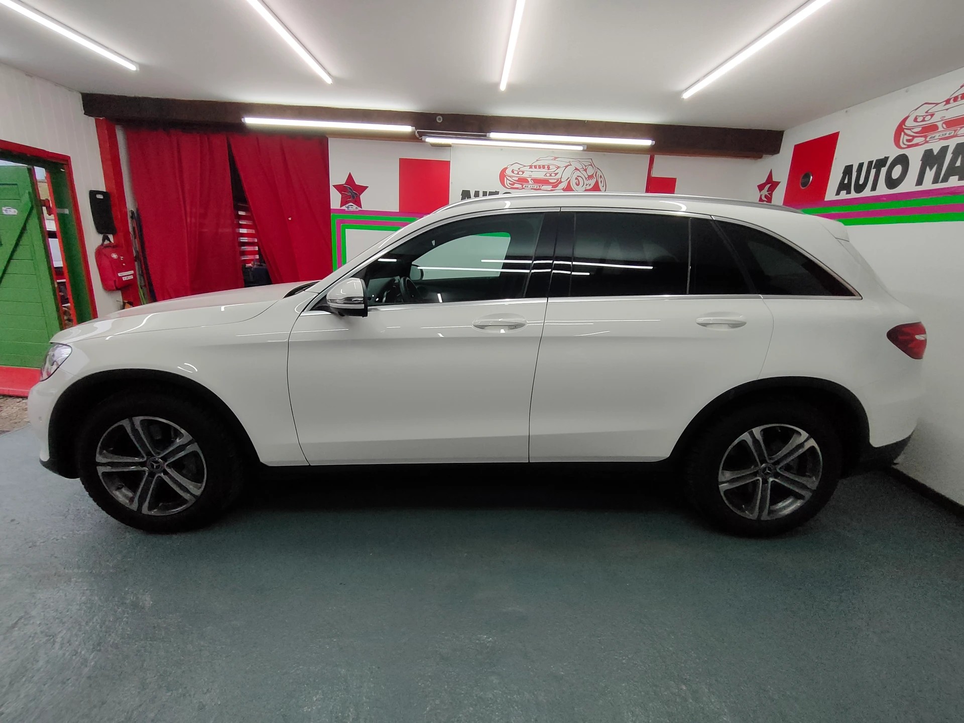 MERCEDES-BENZ GLC 250d Off-Road 4Matic 9G-Tronic-image-4