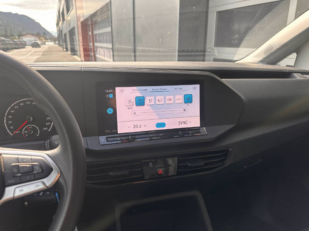 VW Caddy fourg. 2.0 TDI 102 BlueMT-image-10