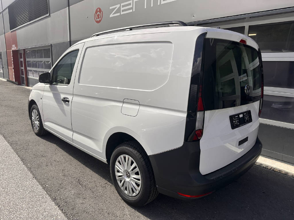 VW Caddy fourg. 2.0 TDI 102 BlueMT-image-4