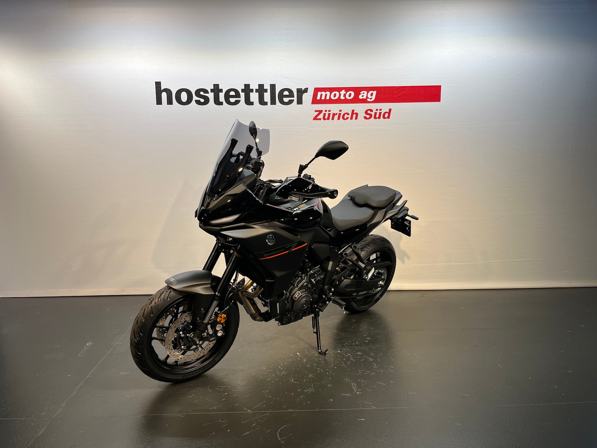 YAMAHA Tracer 7 35 kW (2)-showroom-element-1