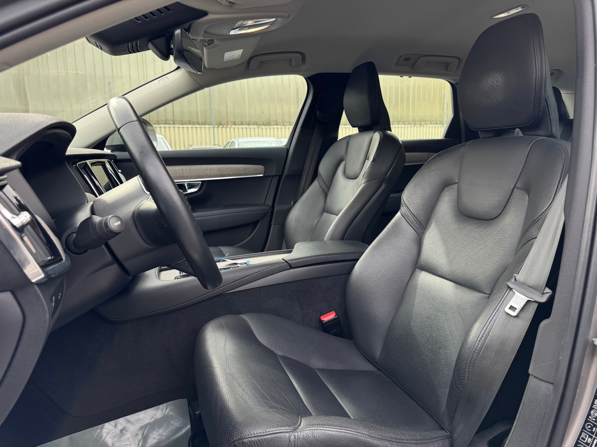 VOLVO V90 Cross Country B5 Diesel Mild Hybrid AWD Geartronic-image-9