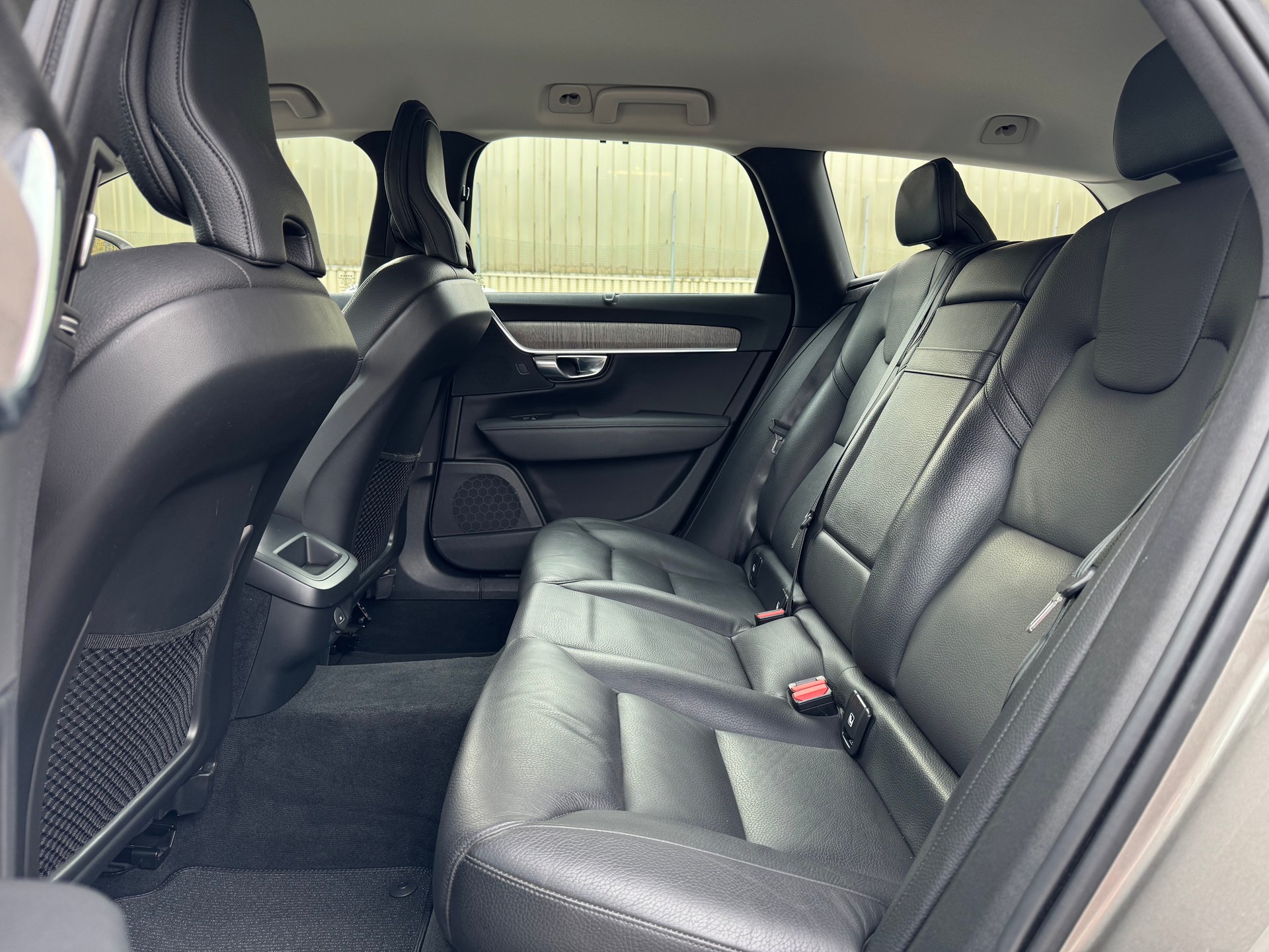 VOLVO V90 Cross Country B5 Diesel Mild Hybrid AWD Geartronic-image-11