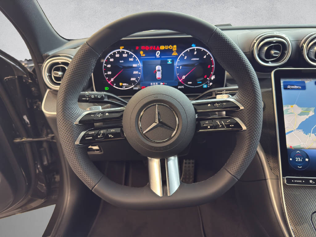 MERCEDES-BENZ C 220 d AMG Line 4Matic Swiss Star T-Modell-image-12
