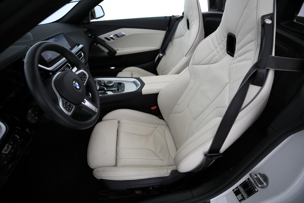 BMW Z4 M40i-image-2