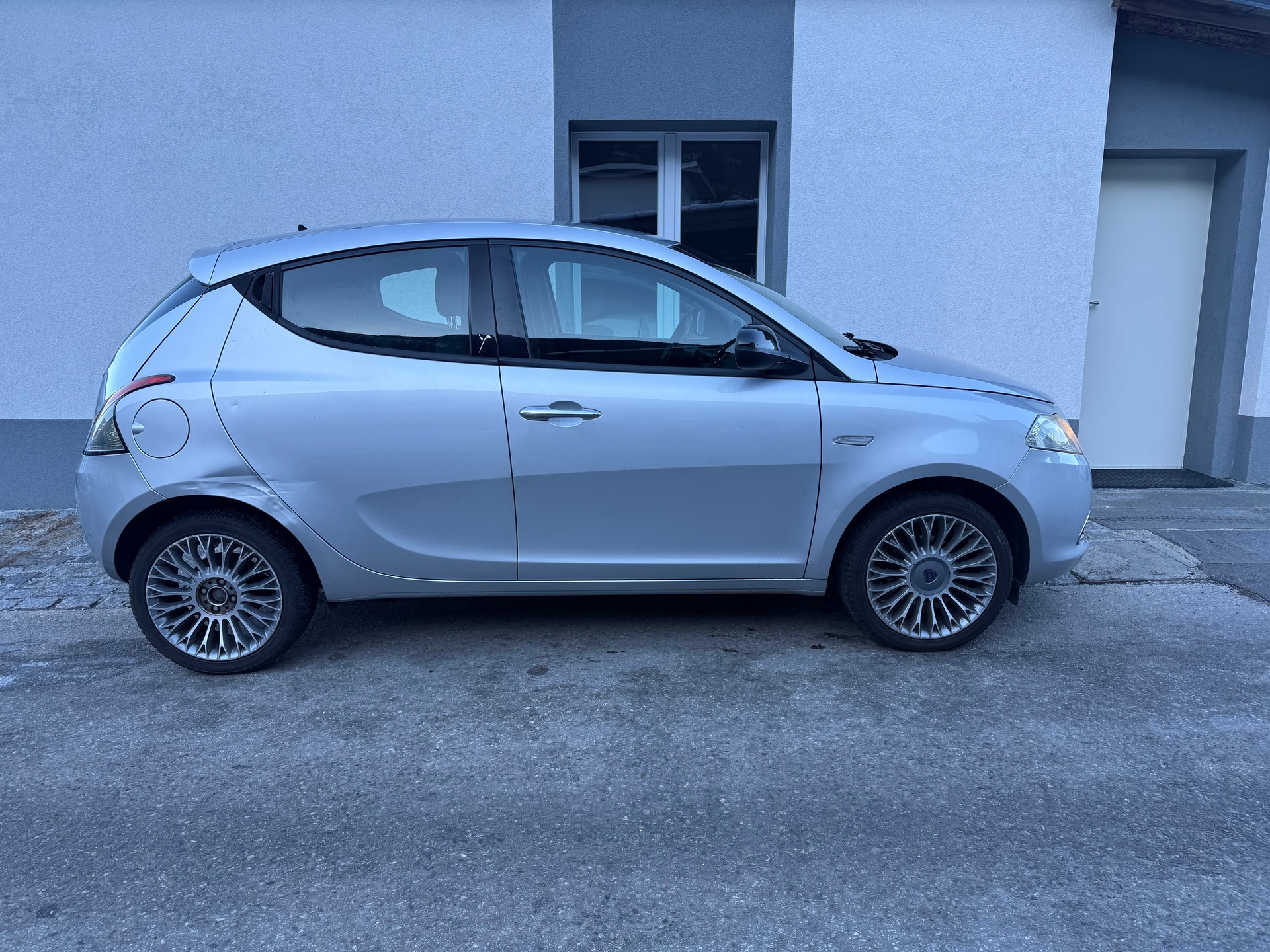 LANCIA Ypsilon 0.9 TwinAir Gold-image-6