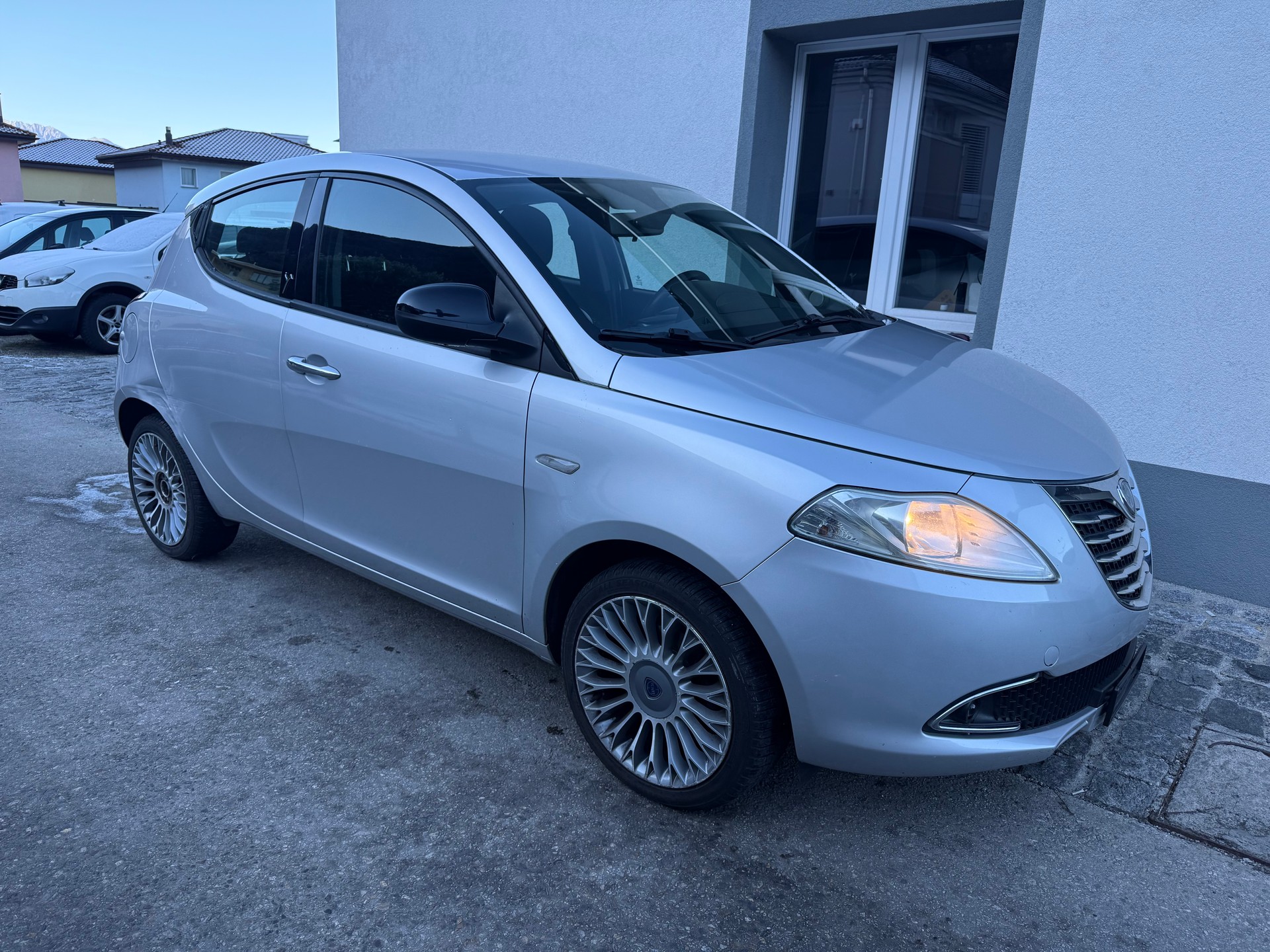 LANCIA Ypsilon 0.9 TwinAir Gold-image-4