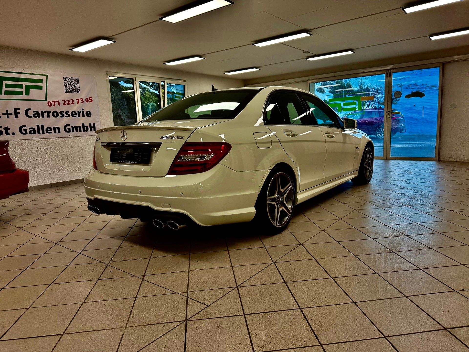 MERCEDES-BENZ C 63 AMG Avantgarde Speedshift MCT-image-2