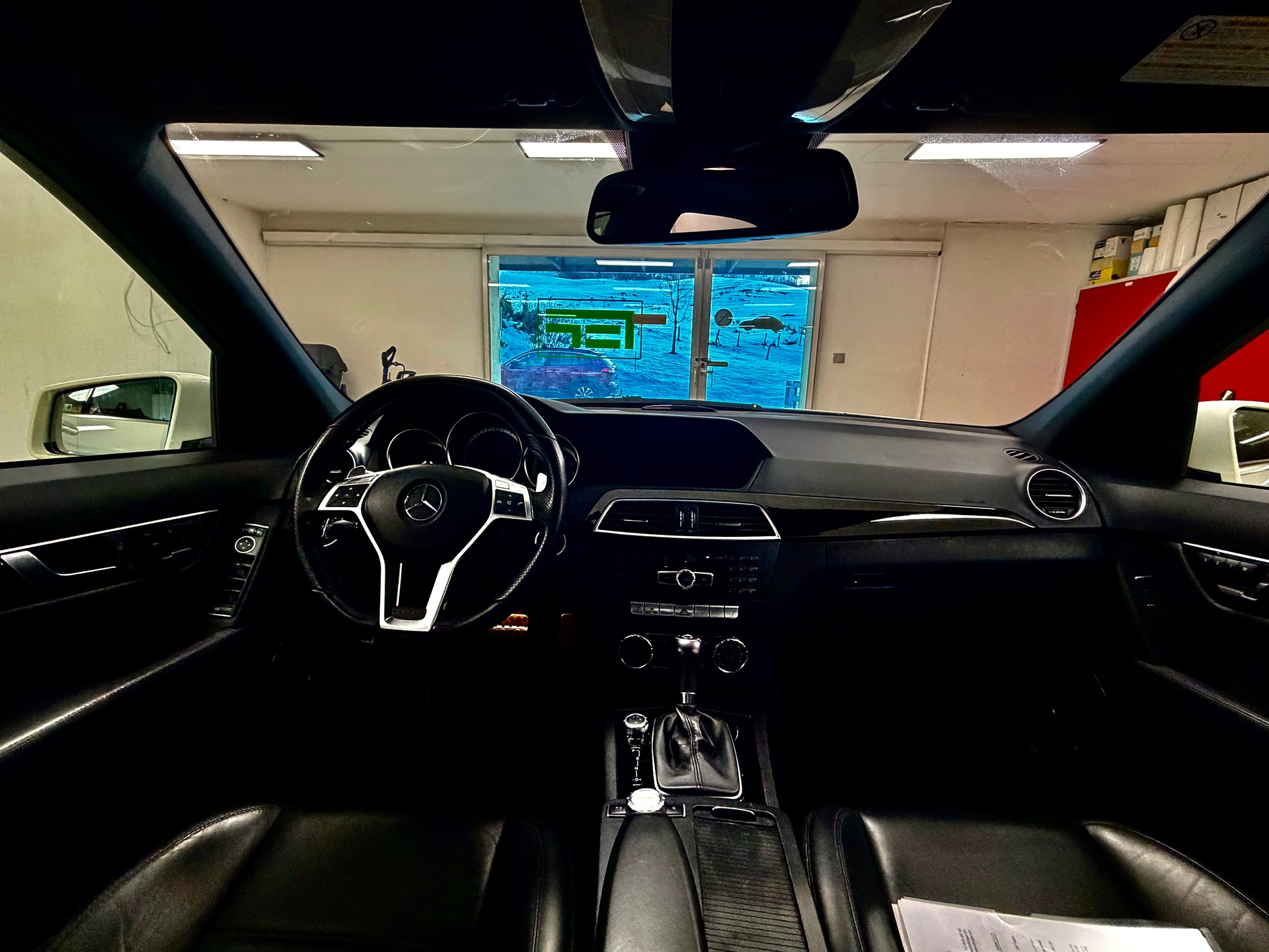 MERCEDES-BENZ C 63 AMG Avantgarde Speedshift MCT-image-4