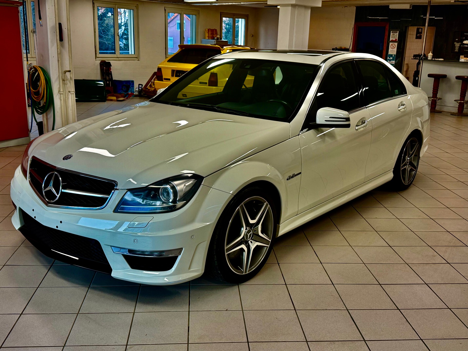 MERCEDES-BENZ C 63 AMG Avantgarde Speedshift MCT-image-0